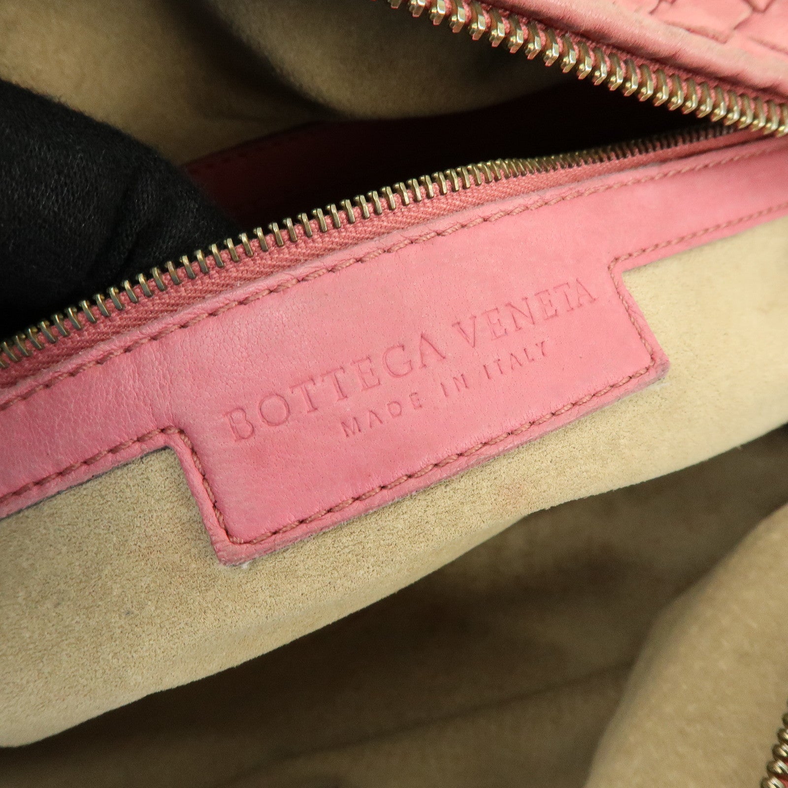 BOTTEGA VENETA Montaigne Intrecciato Nappa Leather Shoulder Bag