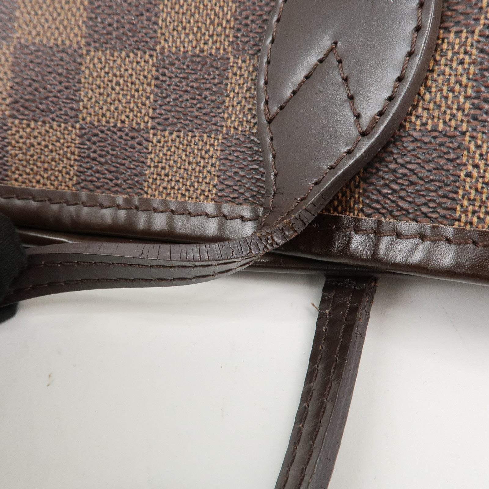 Louis Vuitton Damier Ebene Canvas Neverfull MM Tote Bag N51105