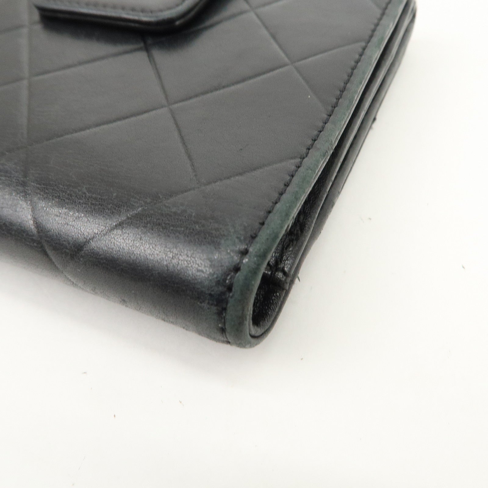 CHANEL Logo Matelasse Lamb Skin Bi-fold Wallet Black