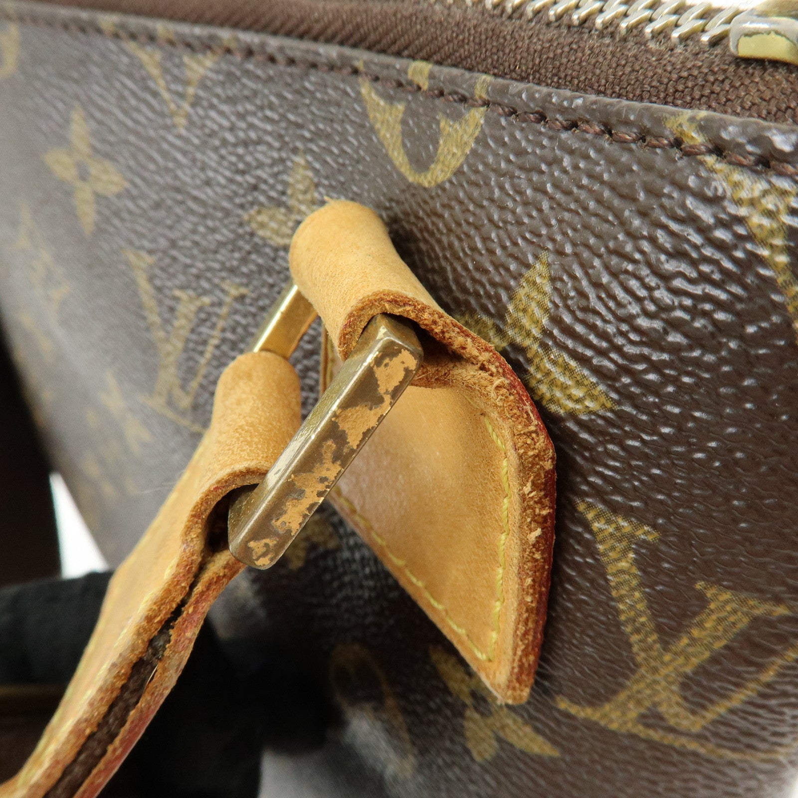 Louis Vuitton Monogram Pochette Bosphore Shoulder Bag M40044