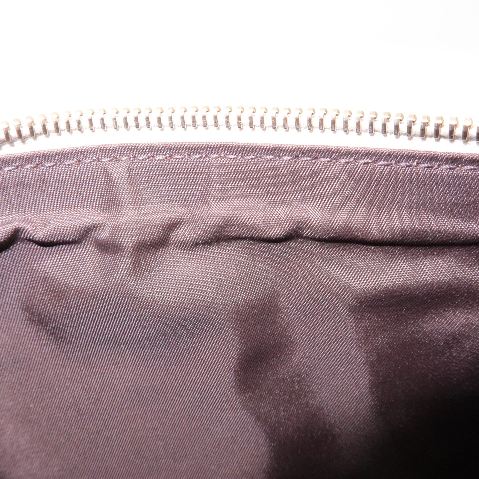 GUCCI Guccissima Leather Pouch Wrist Bag Ivory 212203