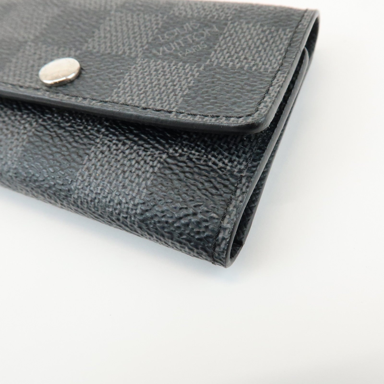 Louis Vuitton Damier Graphite Multicle 6 Key Case Gray Black N62662