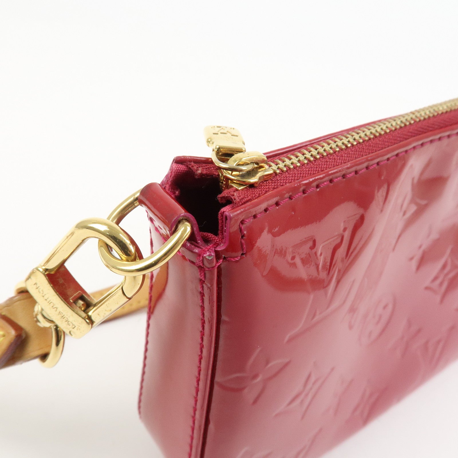 Louis Vuitton Monogram Vernis Pochette Accessoires Pouch M91574