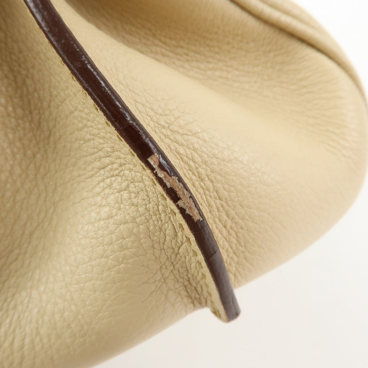 Ferragamo Gancini Leather Drawstring Shoulder Bag Hand Bag Beige