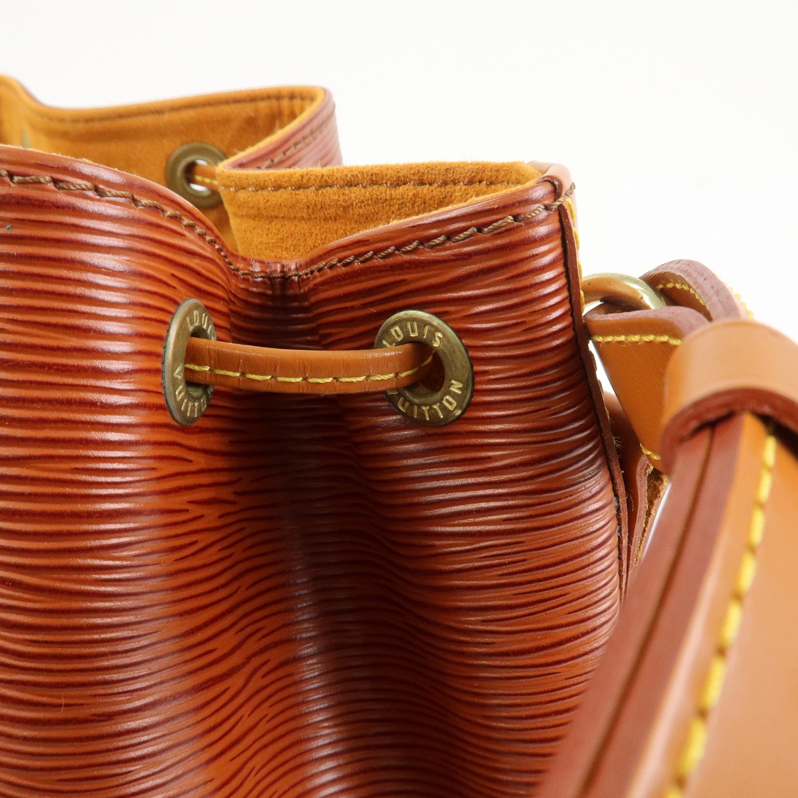 Louis Vuitton Epi Noe Leather Shoulder Bag Kenya Brown M44003