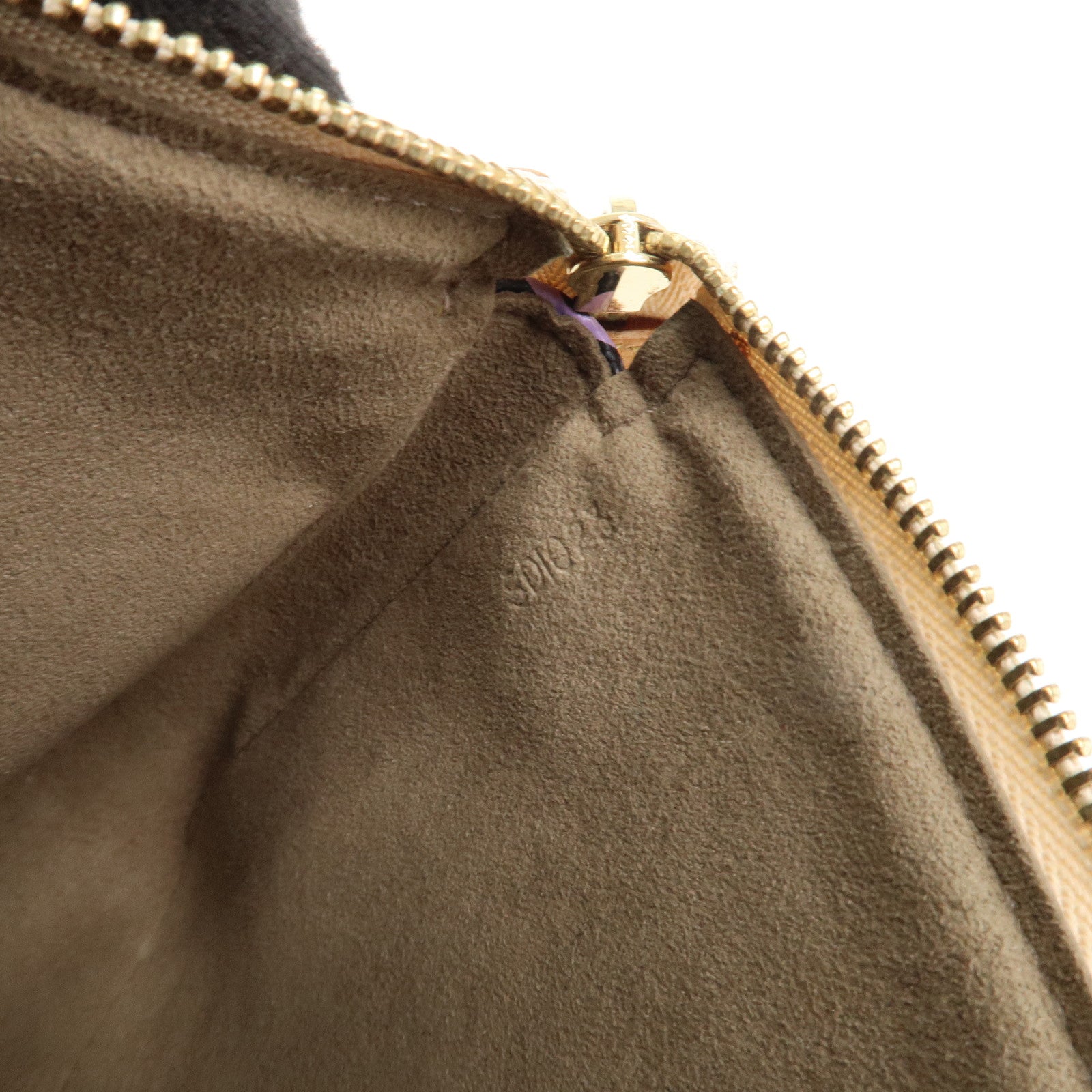 Louis Vuitton Monogram Multicolor Pochette Accessoires Noir M92648 Used