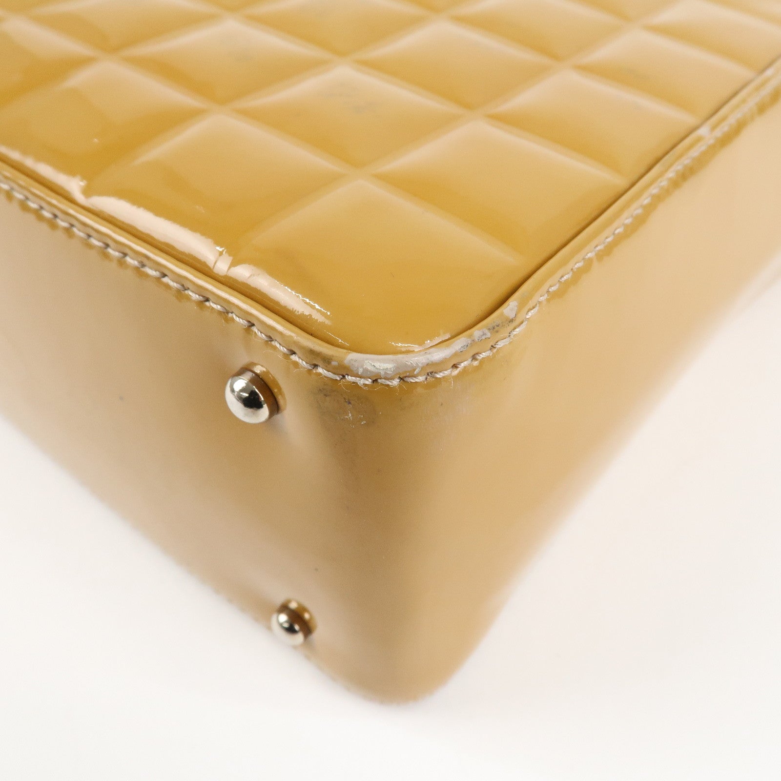 CHANEL COCO Mark Chocolate Bar Patent Leather Shoulder Bag Beige Used