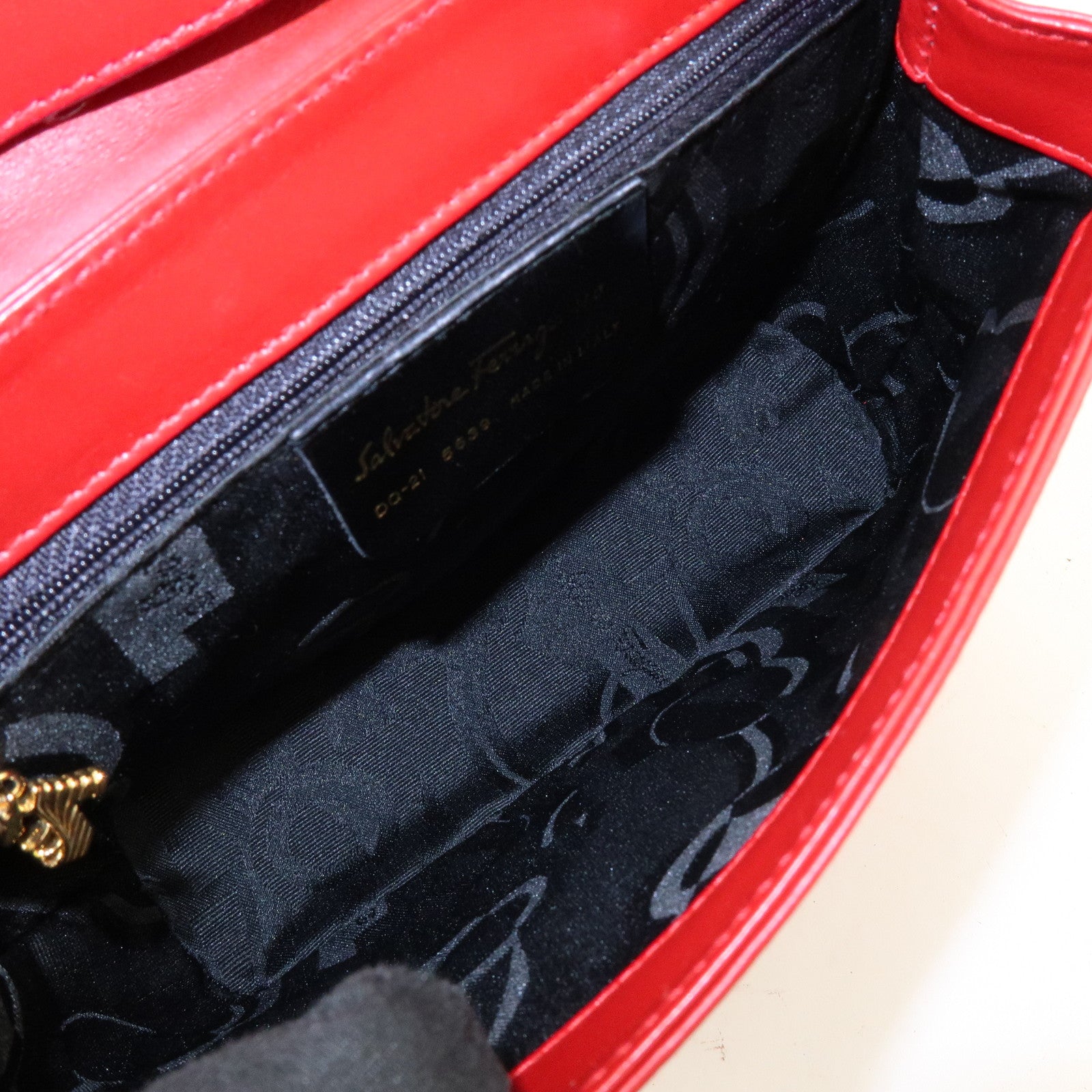 Ferragamo Leather Studs Shoulder Bag Red