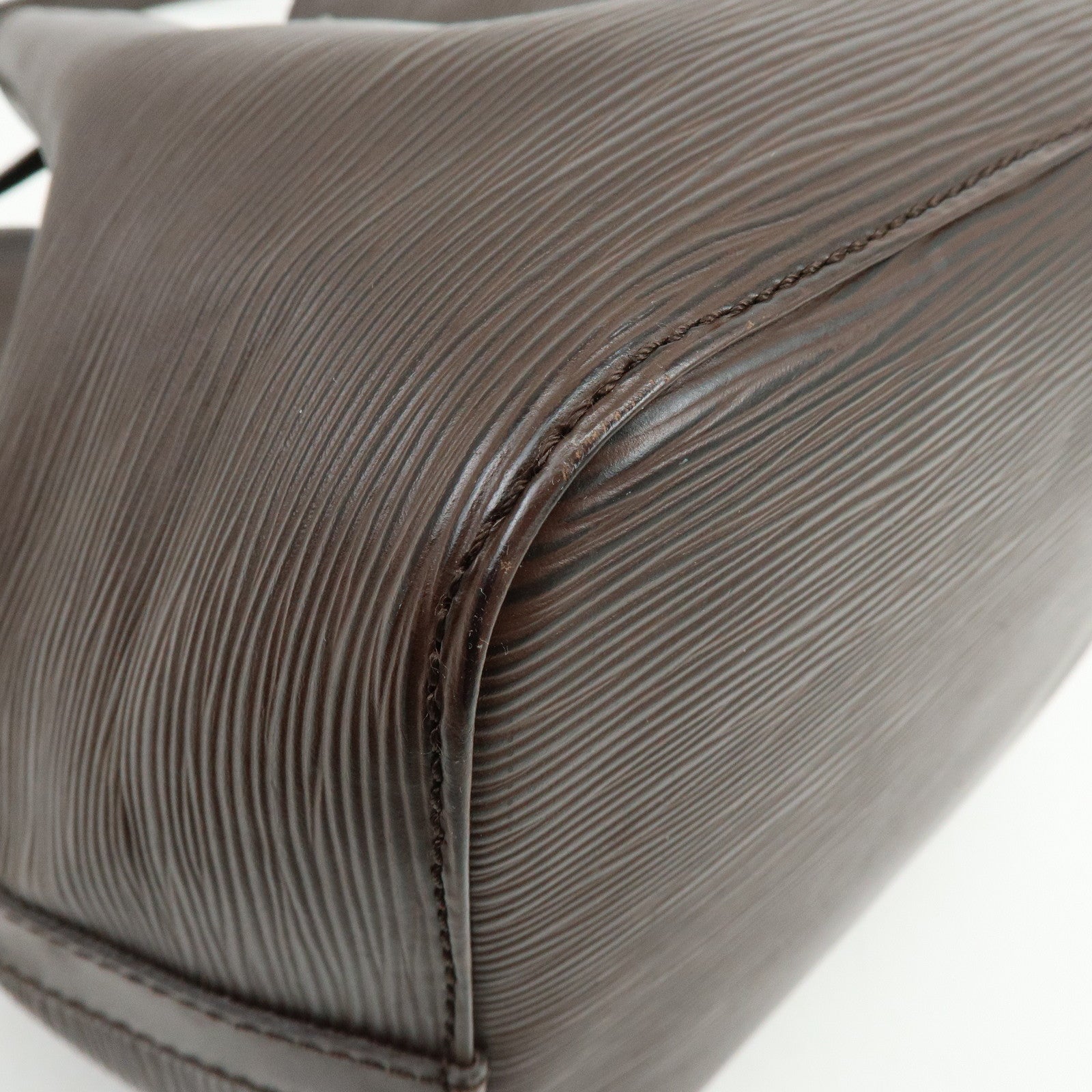 Louis Vuitton Epi Leather Petit Noe Shoulder Bag Mocha M5901D