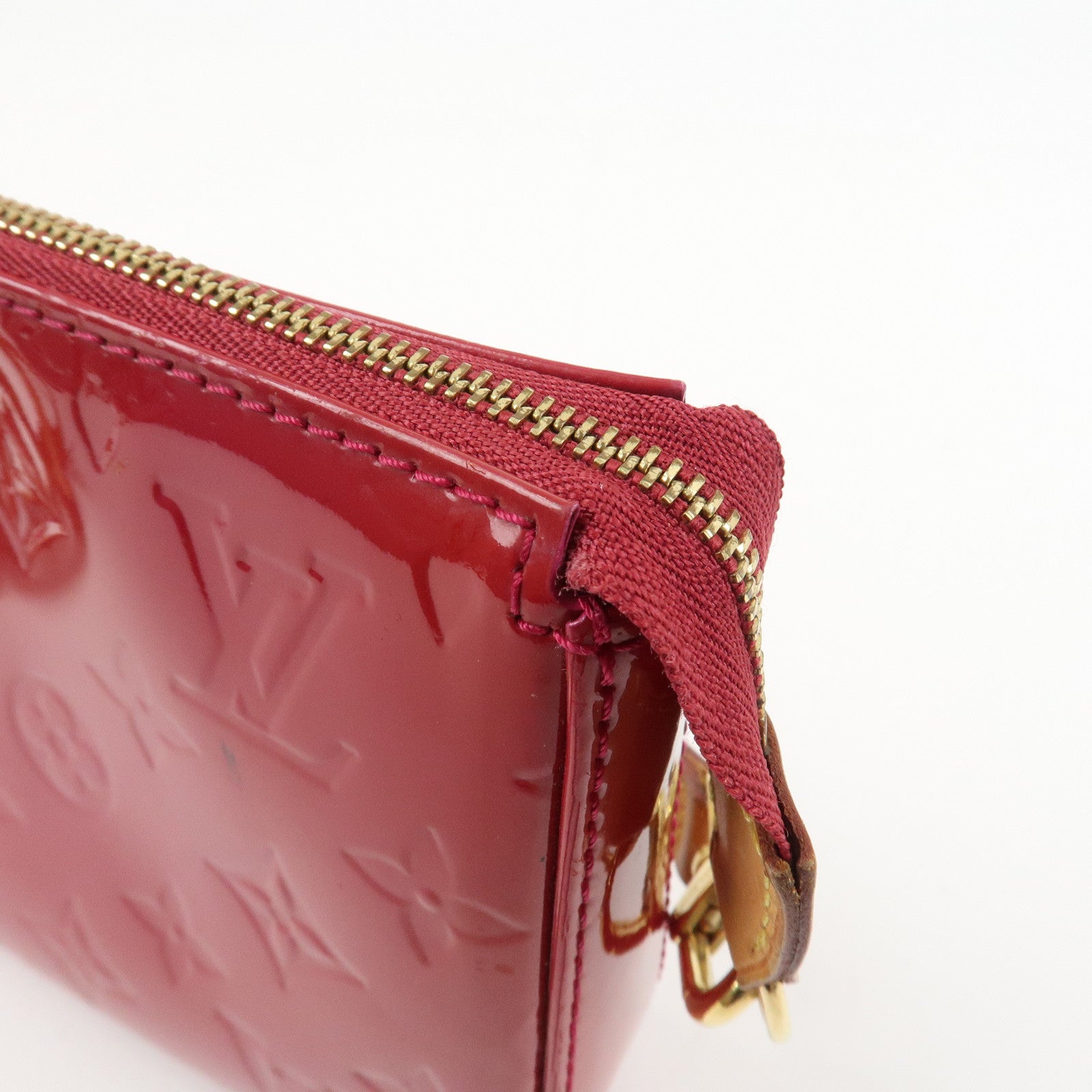Louis Vuitton Monogram Vernis Pochette Accessoires Pouch M91574