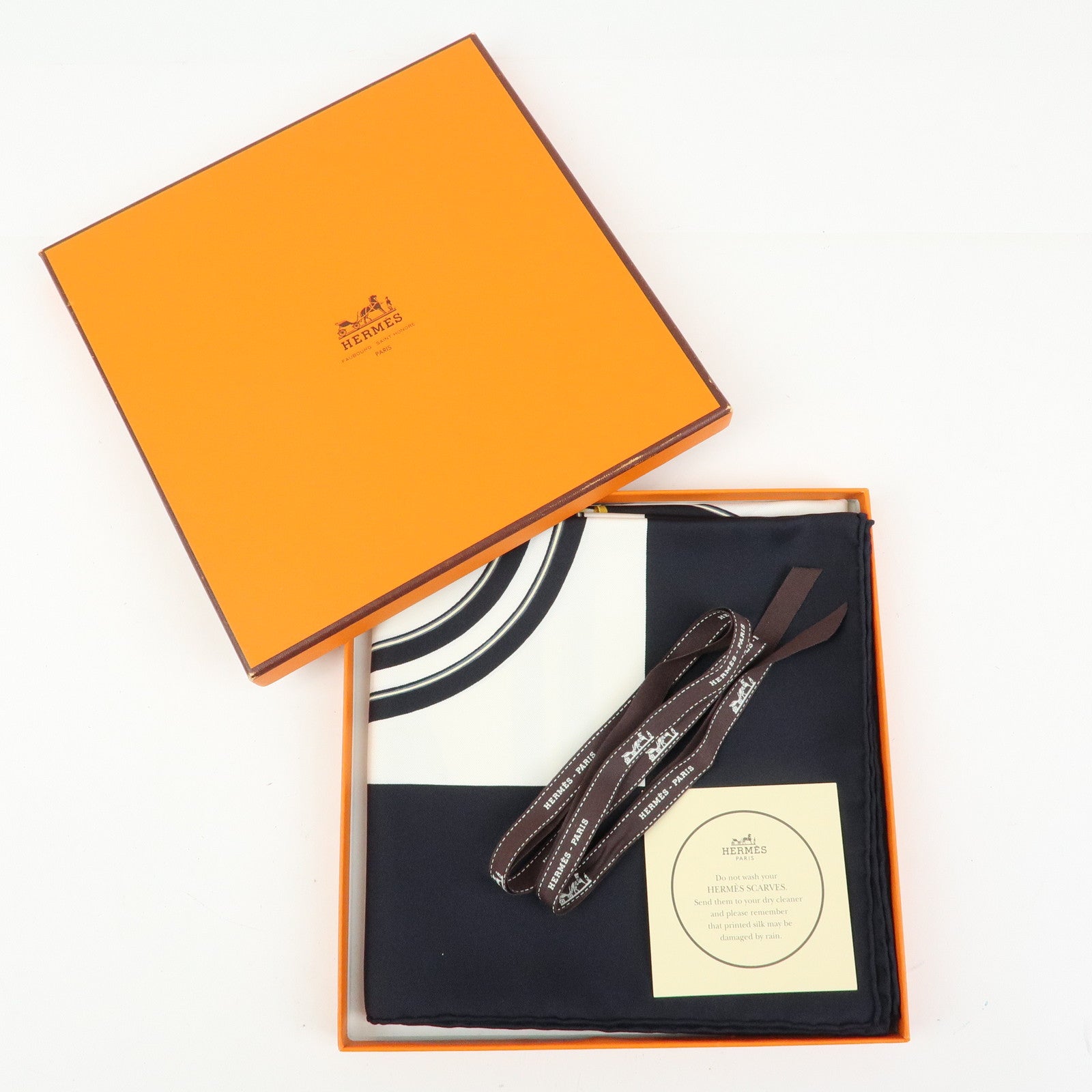 HERMES Carre 90 Silk 100% Scarf BRIDES DE GALA Black Gold