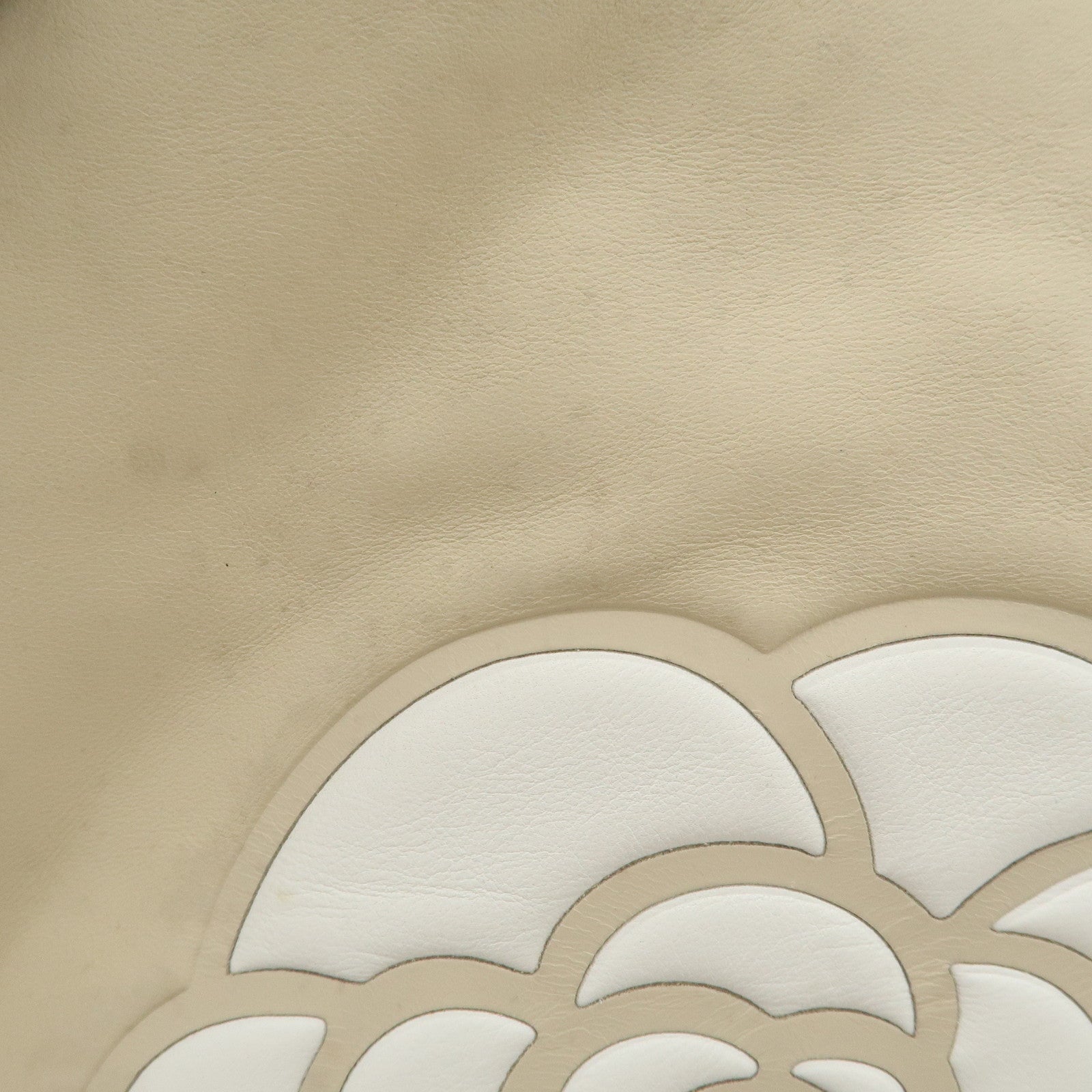 CHANEL Cameria Leather Tote Bag Shoulder Bag Beige White A20856 Used