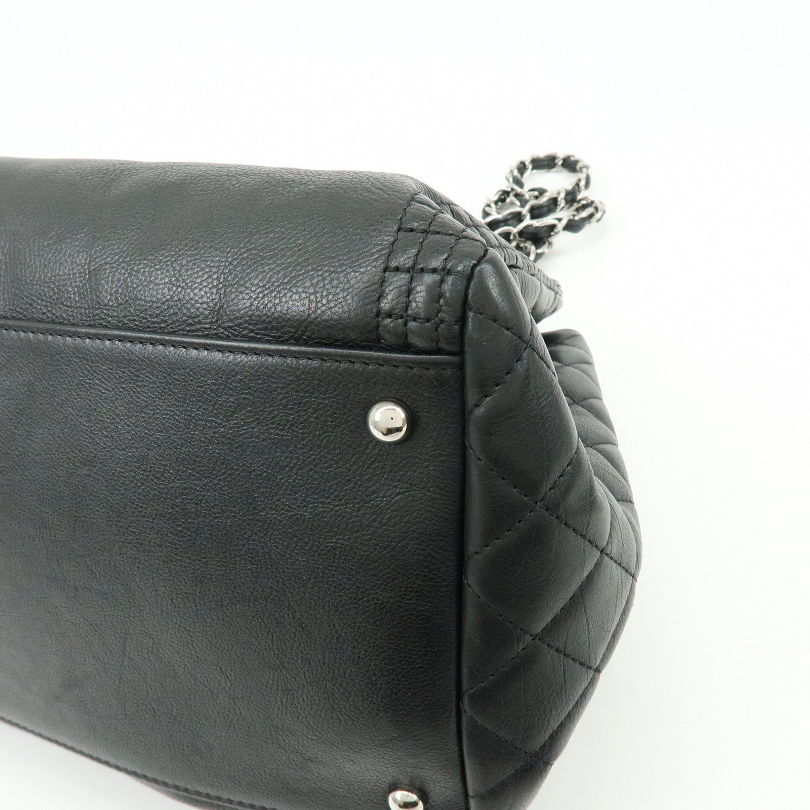 CHANEL Matelasse Leather Chain Tote Bag Shoulder Bag Black A67172