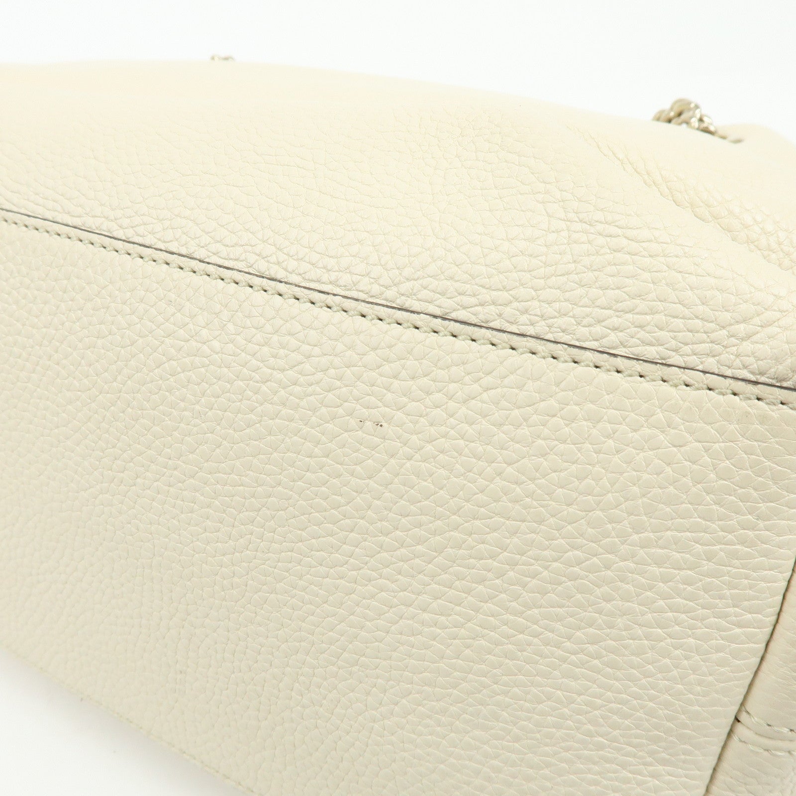 GUCCI SOHO Interlocking G Calf Leather Chain Shoulder Bag 536196