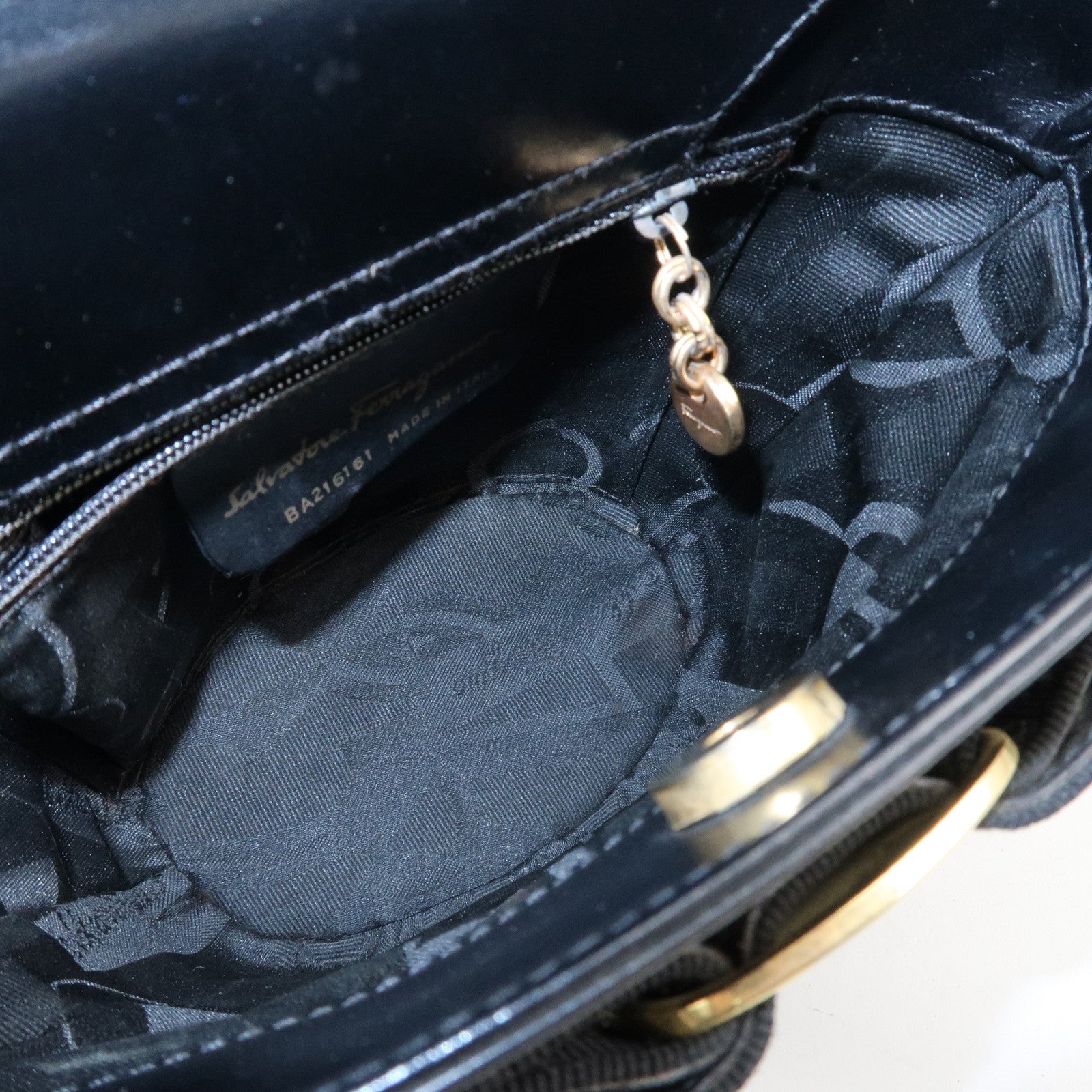 Ferragamo Vara Ribbon Leather Hand Bag Gold HDW Black Used