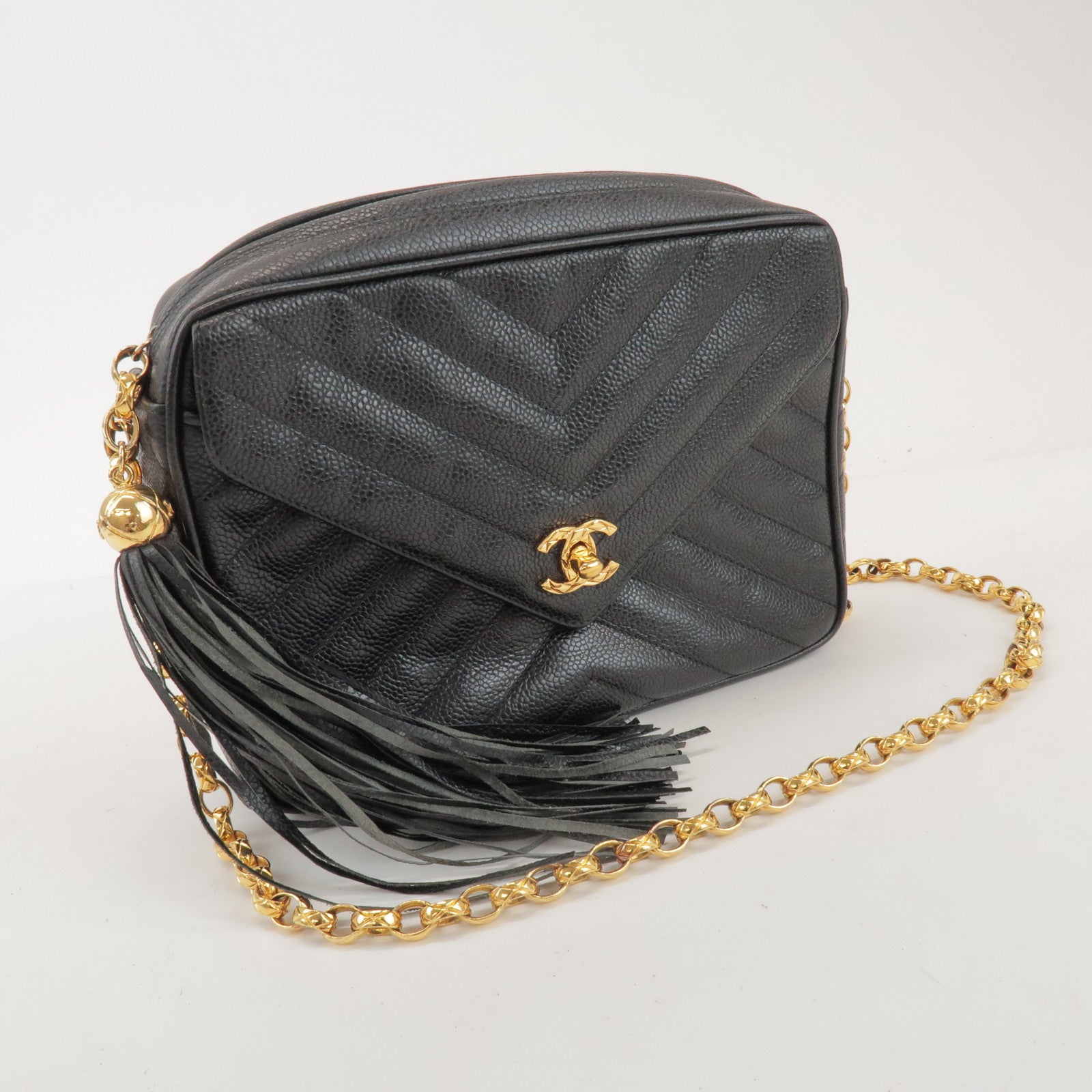 CHANEL Chevron V Stitch Caviarskin Chain Shoulder Bag Black