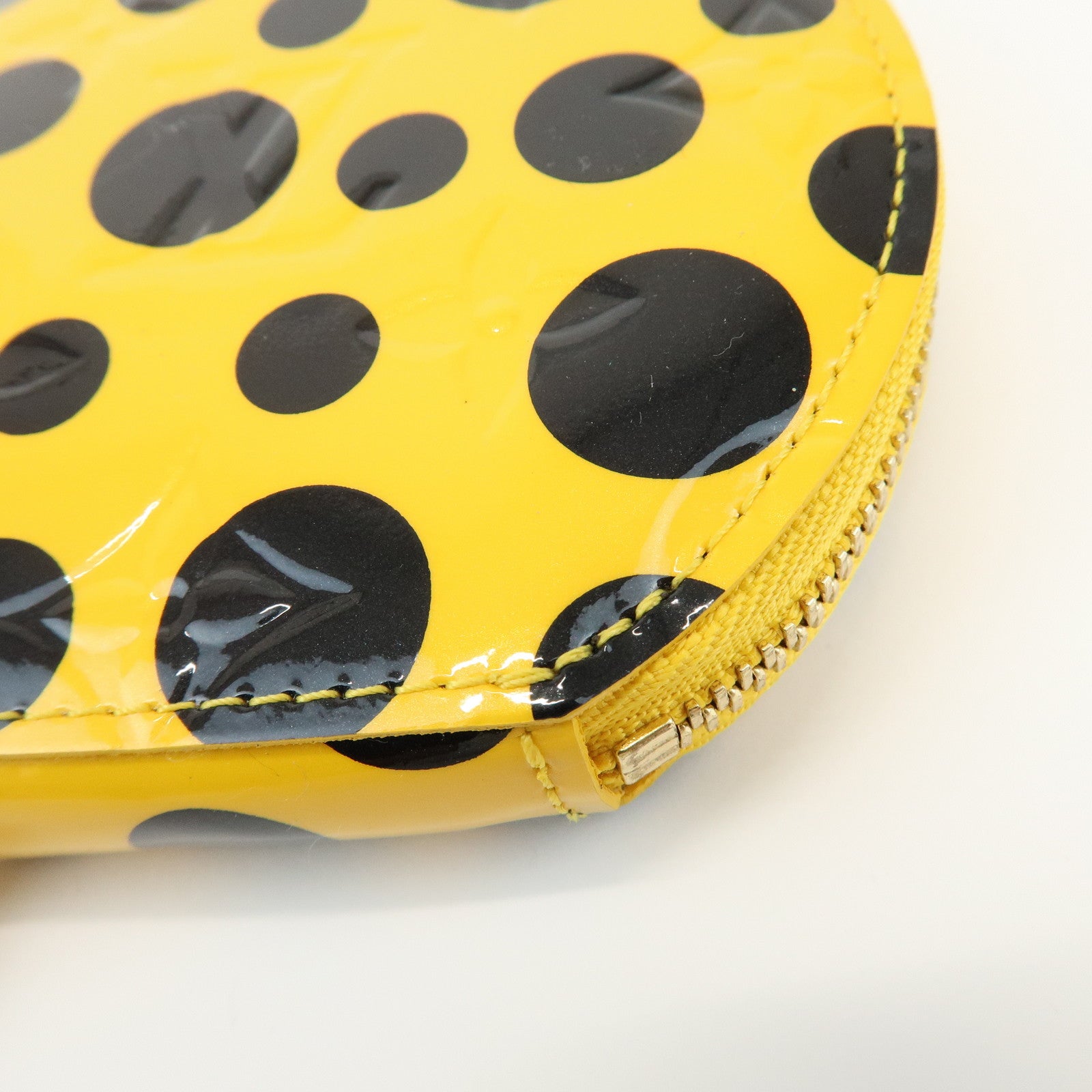 Louis Vuitton Vernis Yayoi Kusama Porte Monnaie Chapeau Coin M91569