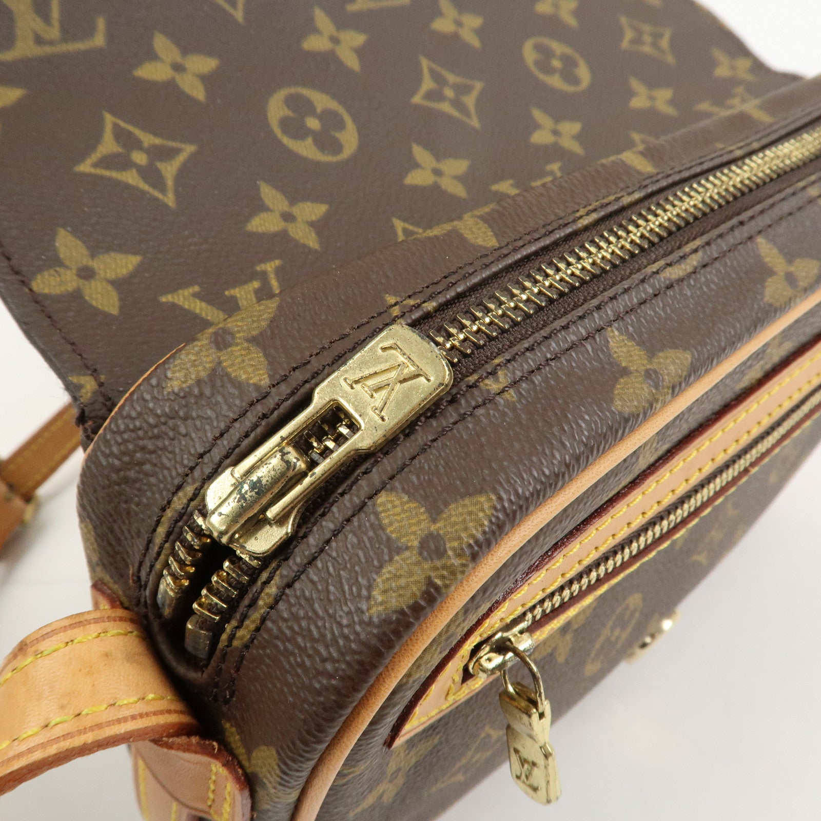 Louis Vuitton Monogram Canvas Saint Germain 24 Shoulder Bag M51210