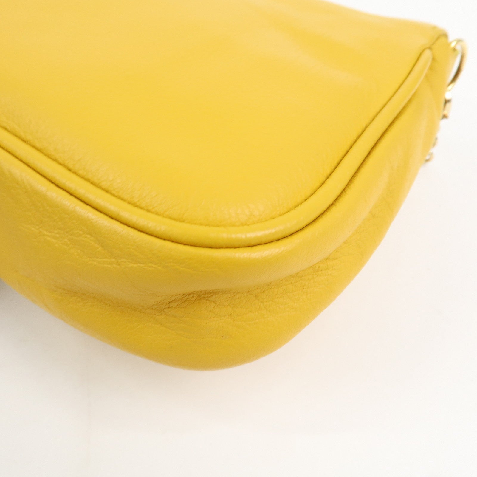 FENDI Leather Chain Shoulder Bag Purse Crossbody Bag Yellow 8M0276