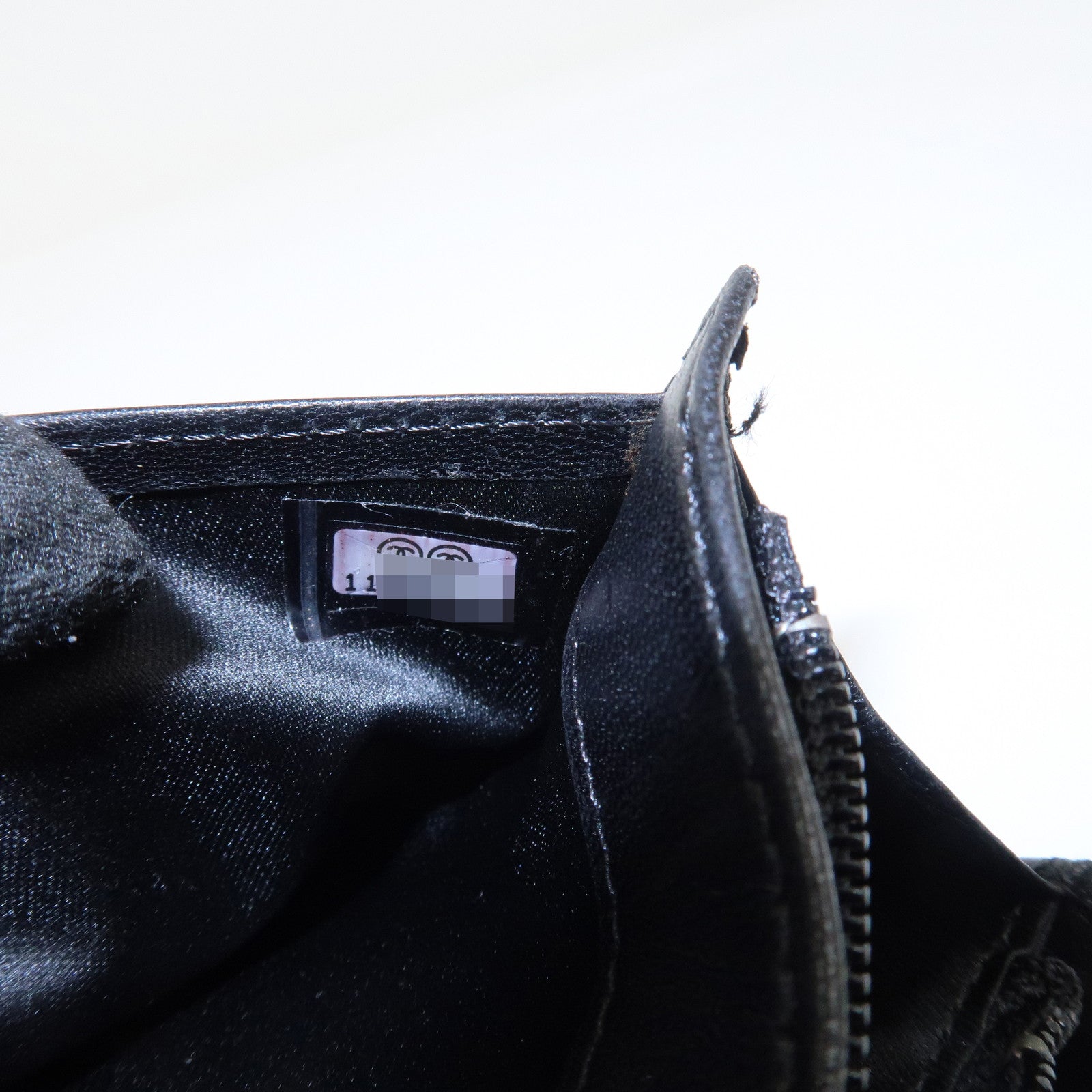 CHANEL Icon Line Patent Leather Bi-fold Long Wallet Black A37151