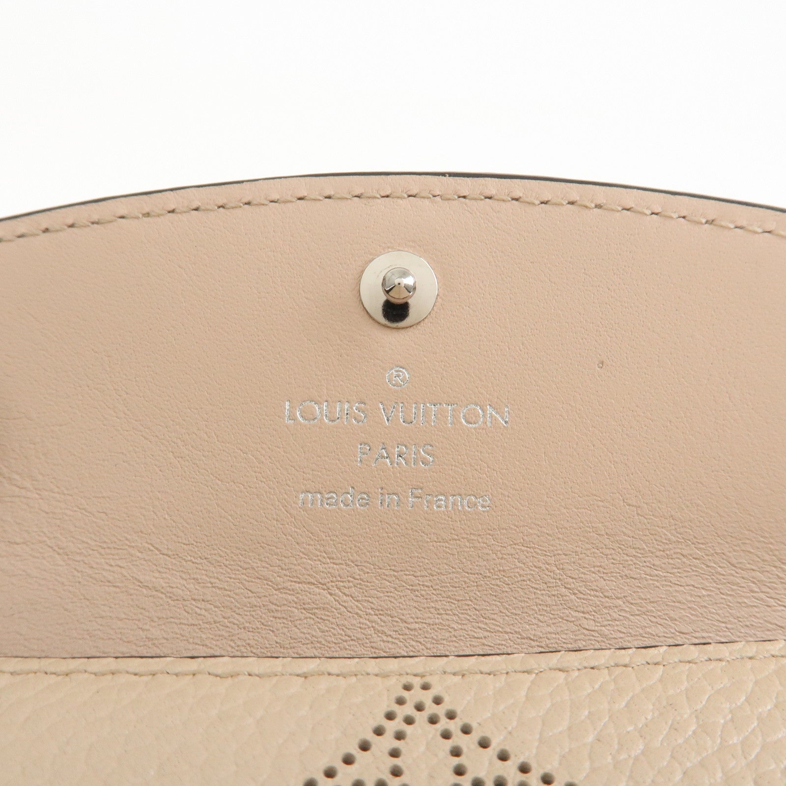 Louis Vuitton Monogram Mahina Multiclés 4 Key Case Magnolia M64056