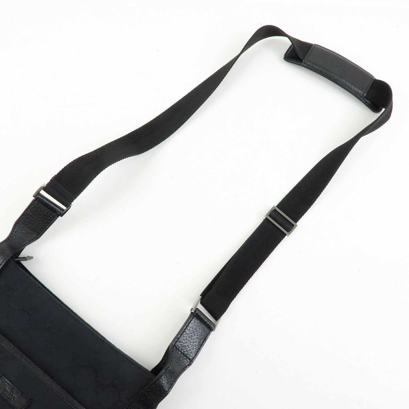GUCCI GG Canvas Leather Shoulder Bag Crossbody Bag Black 122793