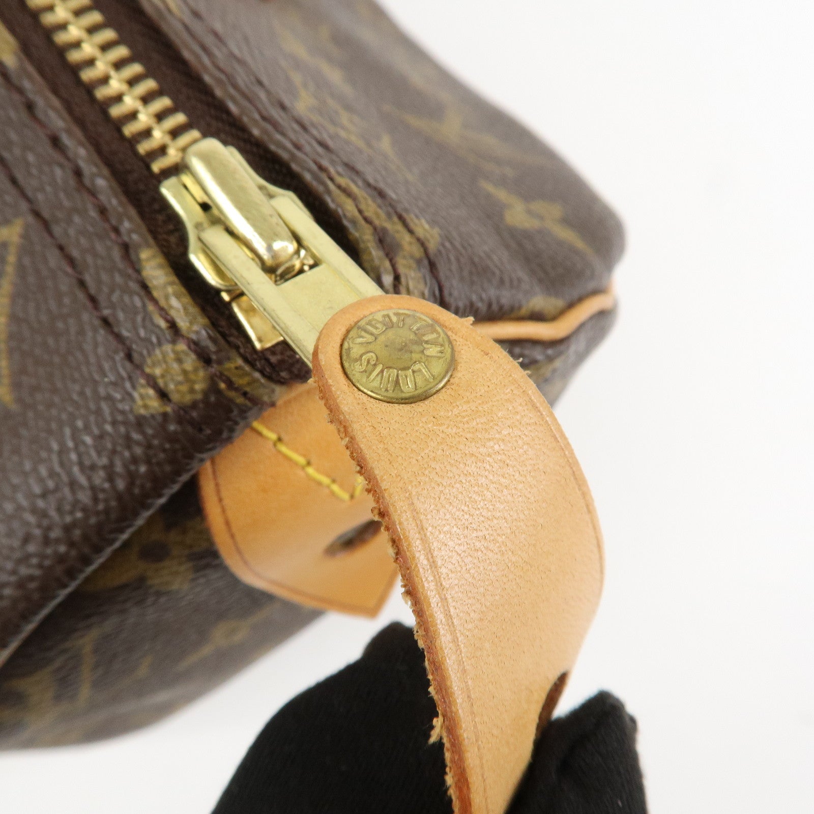 Louis Vuitton Monogram Canvas Speedy 30 Hand Bag Brown M41526