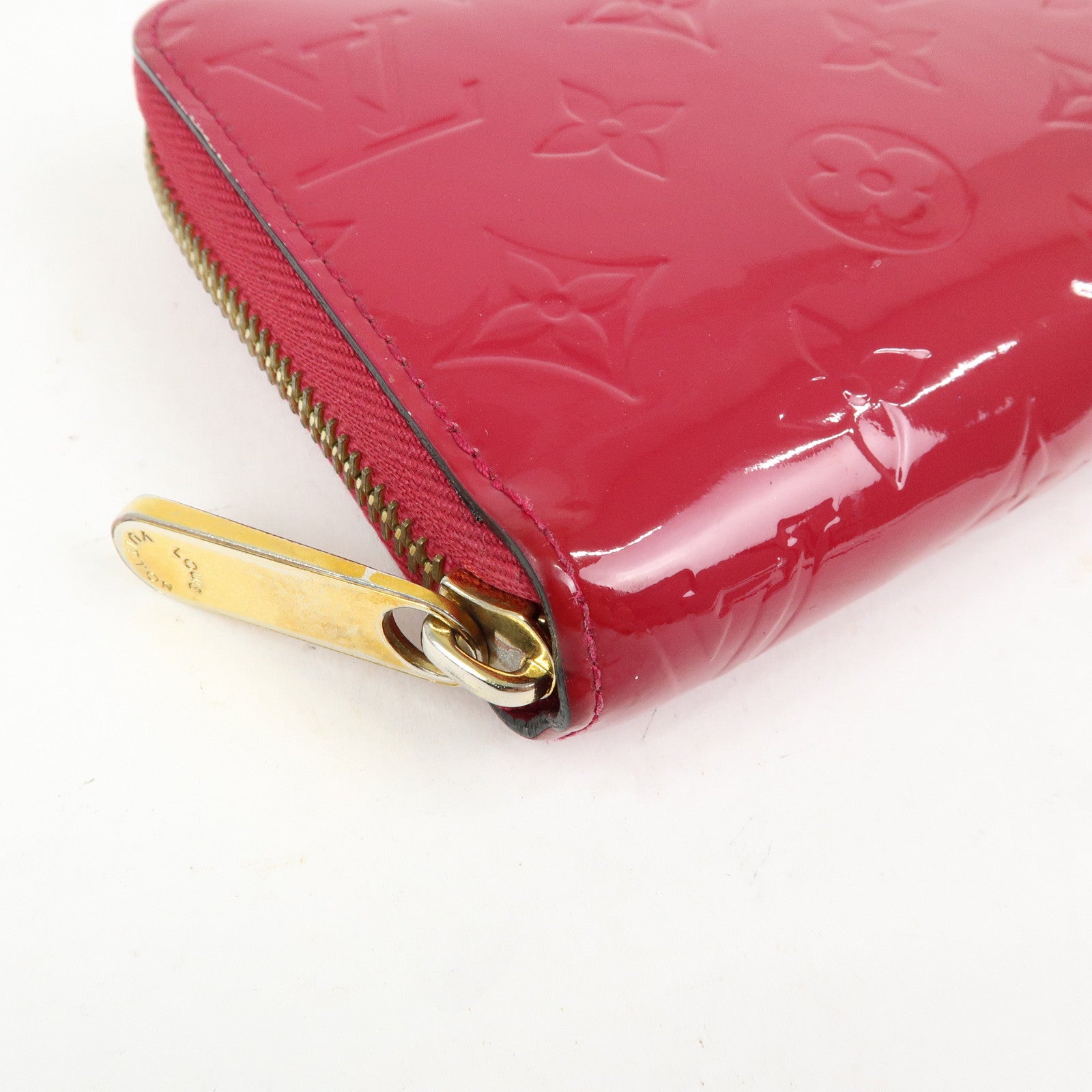 Louis Vuitton Monogram Vernis Round Zippy Wallet Rose Indien M91597