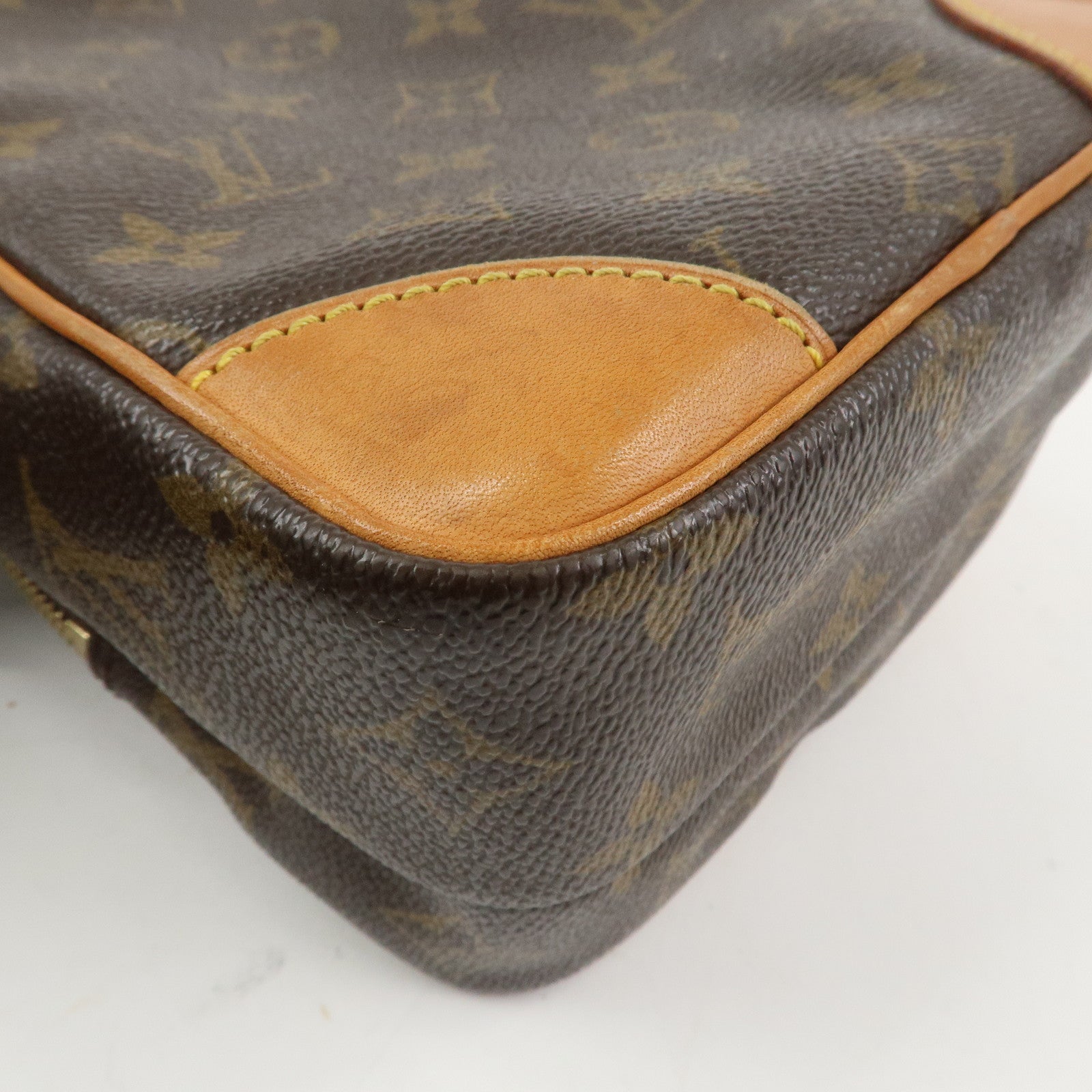 Louis Vuitton Monogram Amazone Shoulder Bag Crossbody Bag M45236