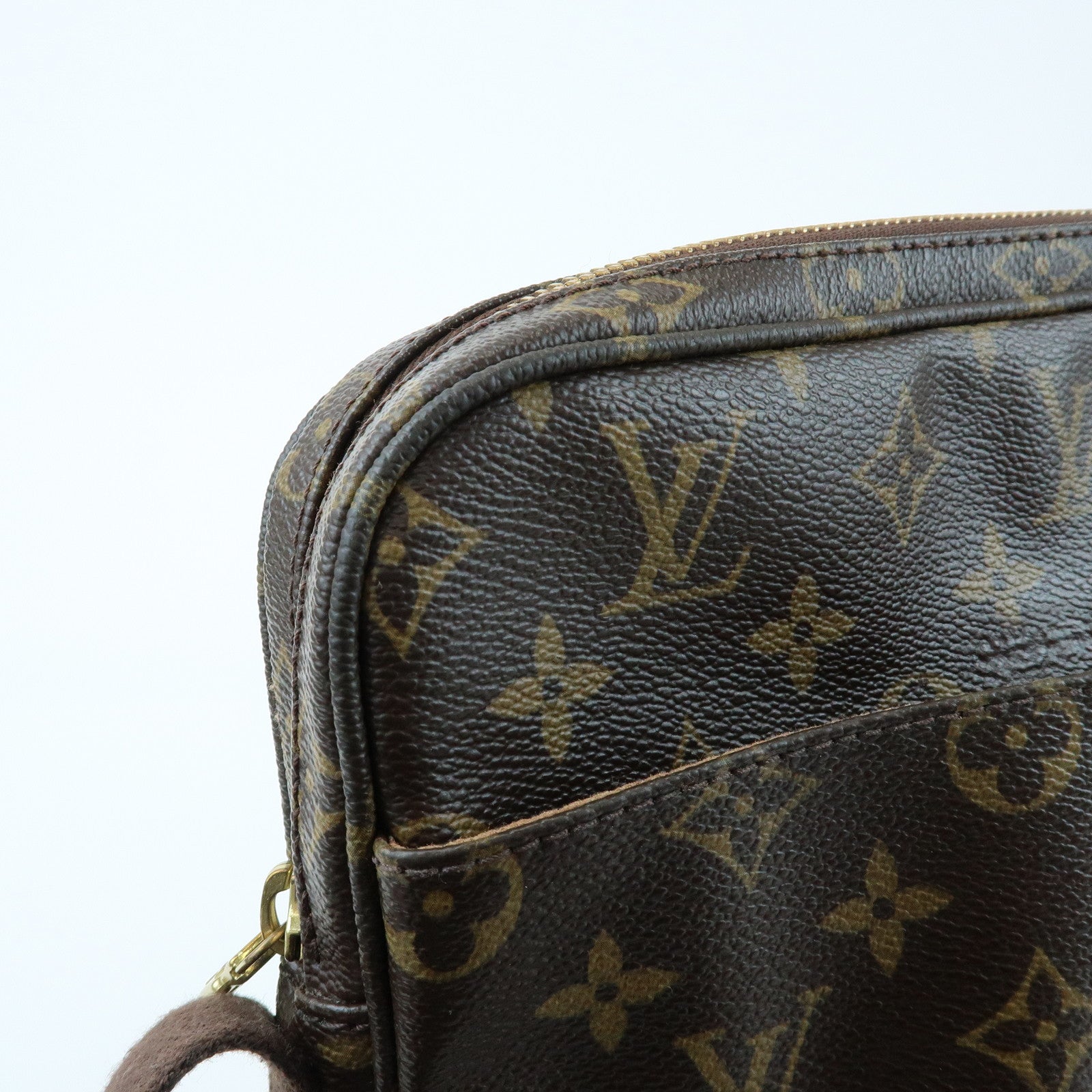 Louis Vuitton Monogram Trotteur Beaubourg Shoulder Bag Brown M97037