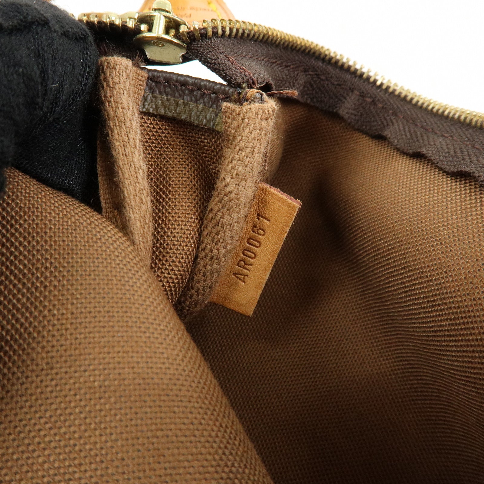 Louis Vuitton Monogram Pochette Accessoires Pouch Hand Bag M51980