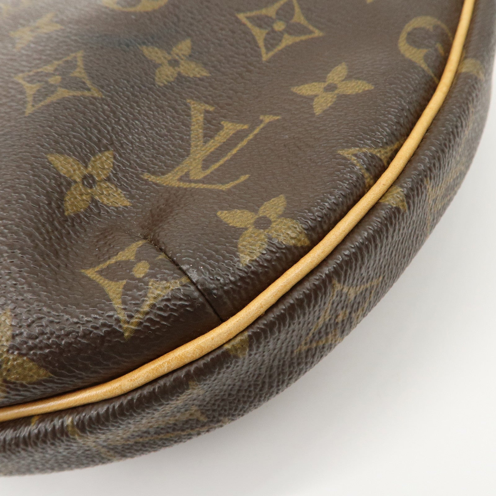 Louis Vuitton Monogram Croissant MM Shoulder Bag Brown M51512