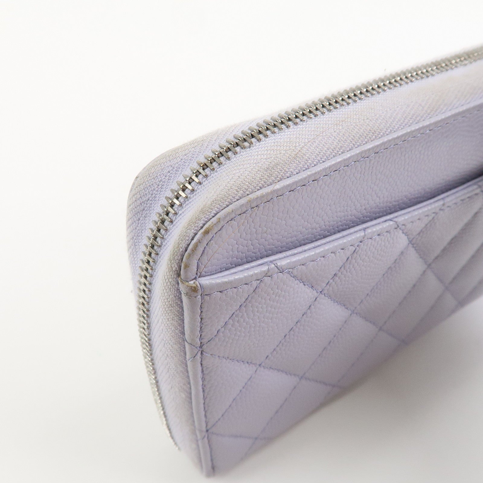 CHANEL Matelasse Caviarskin Round Zippy Wallet Lavender AP0242