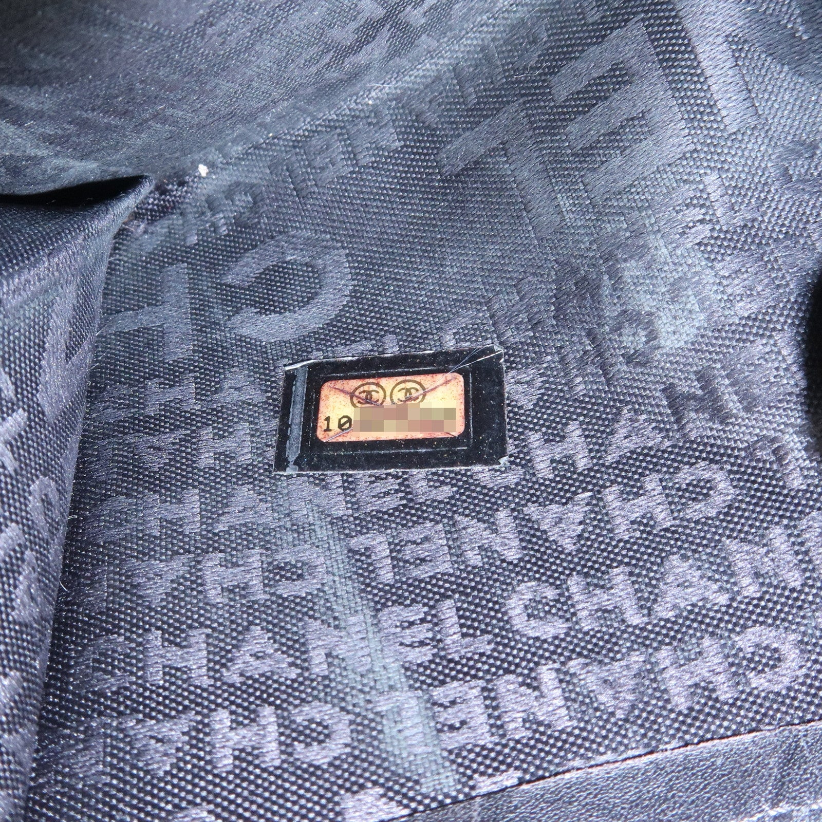CHANEL Logo Matelasse Lamb Skin Bi-fold Wallet Black