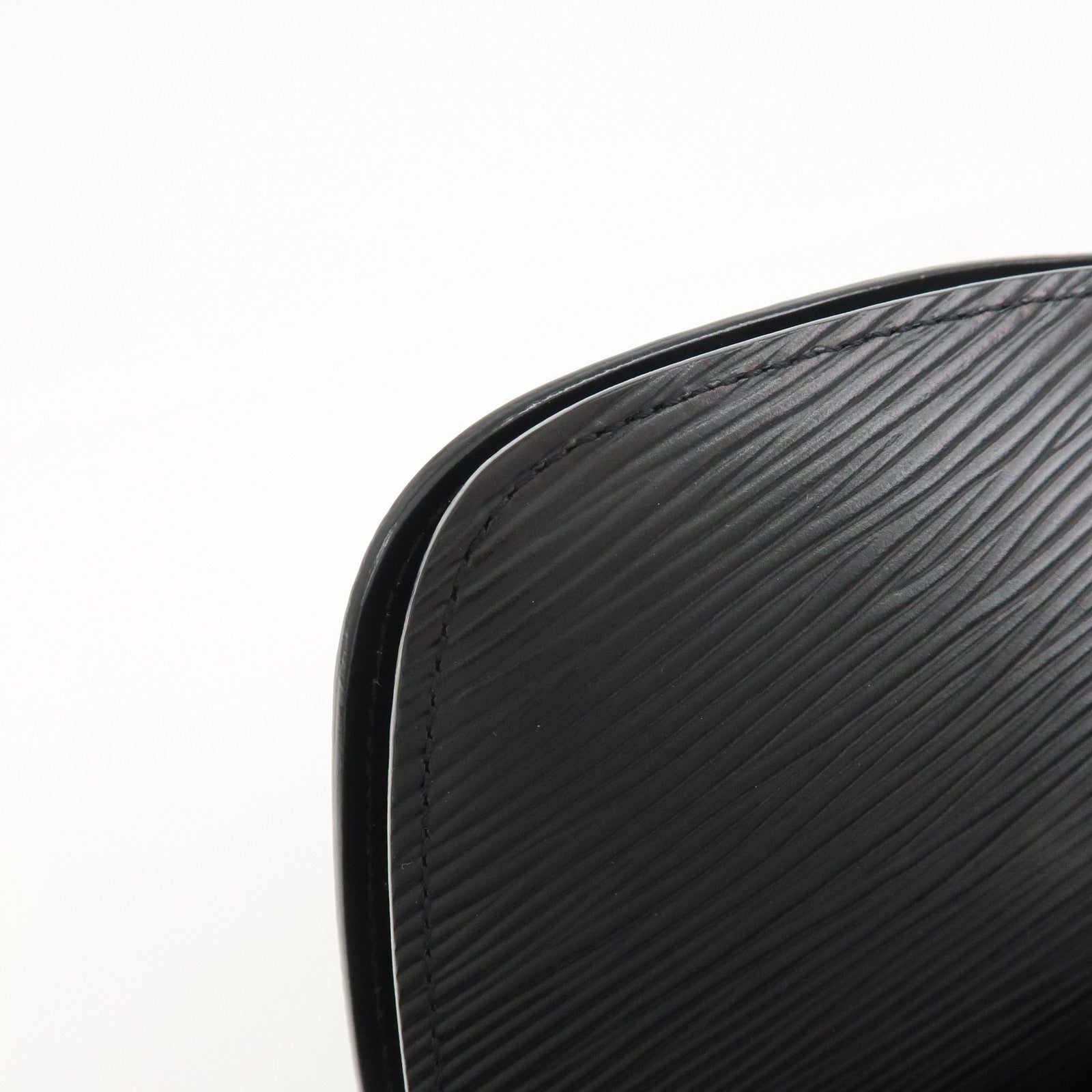 Louis Vuitton EpiZ Epi Leather Portefeuille Coin Case Noir M63442