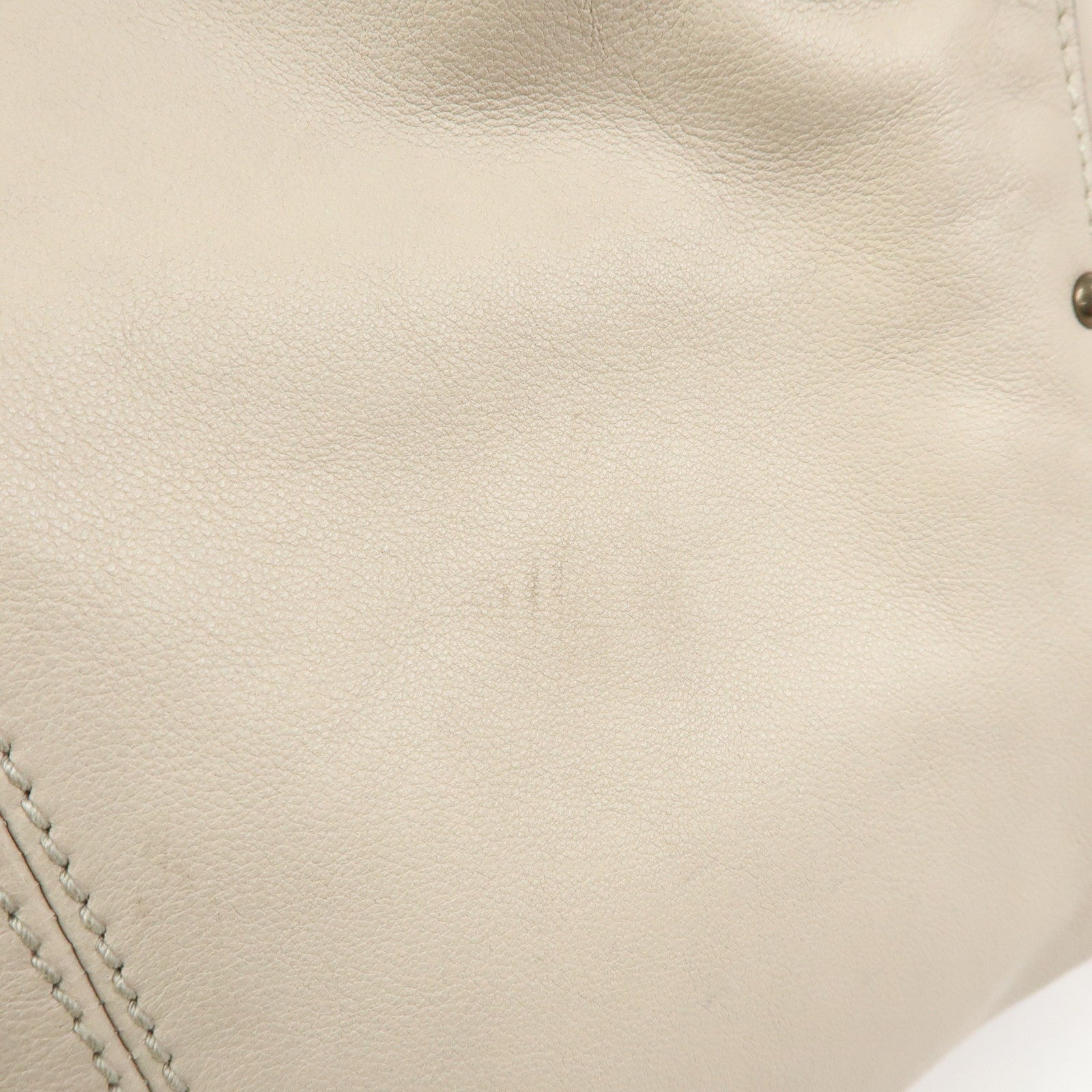 Ferragamo Vara Ribbon Leather Tote Bag Shoulder Bag Ivory Black