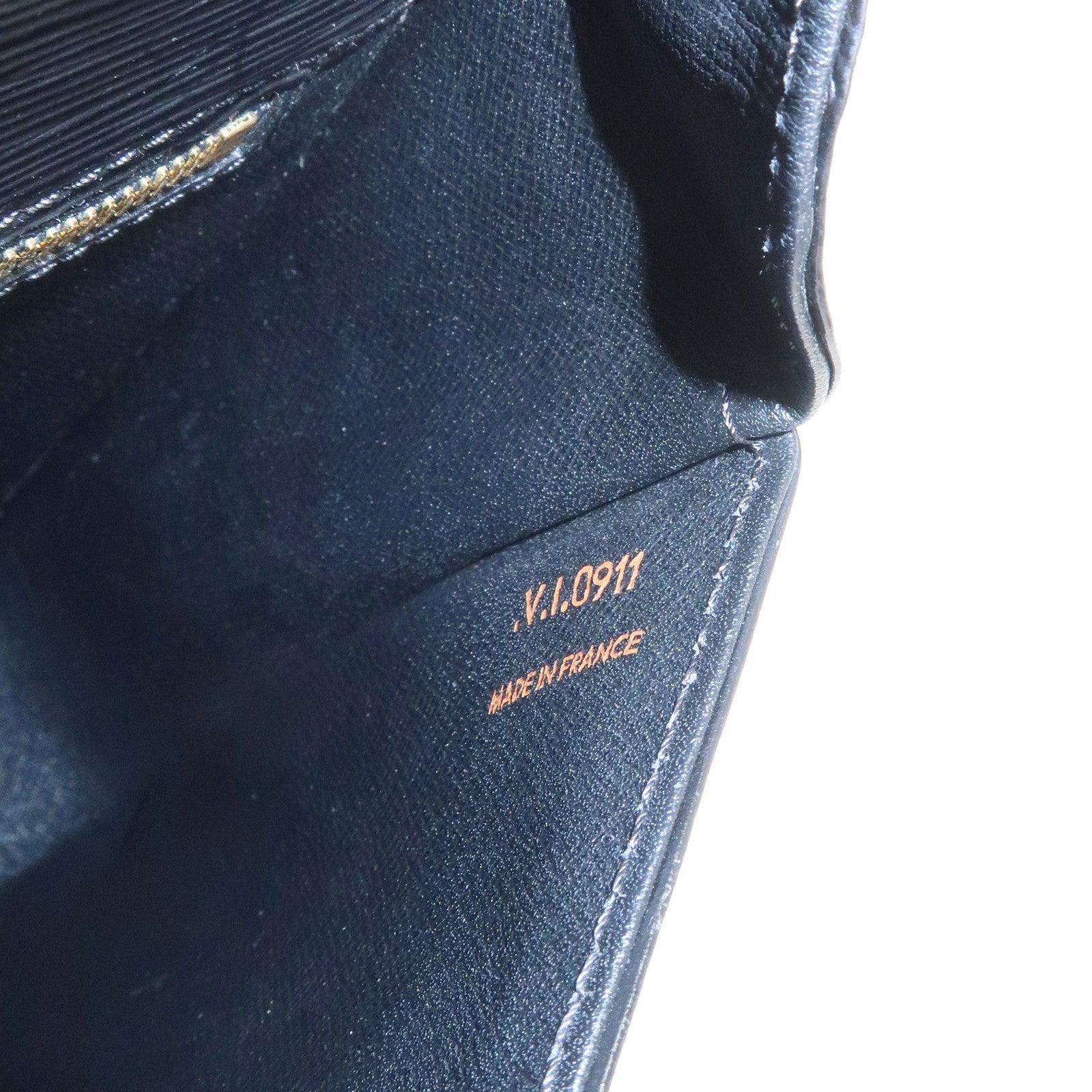 Louis Vuitton Epi Saint Cloud Shoulder Bag Black Noir M52192