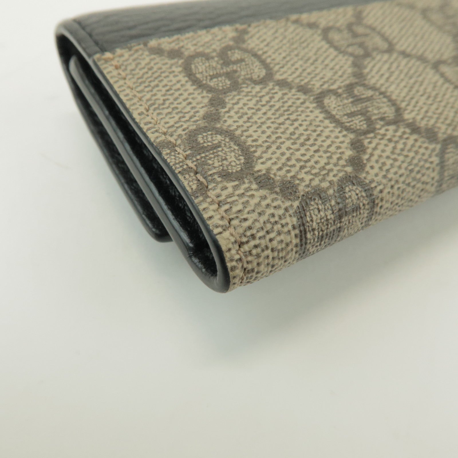 GUCCI GG Marmont GG Supreme 6 Rings Key Case Beige Black 456118