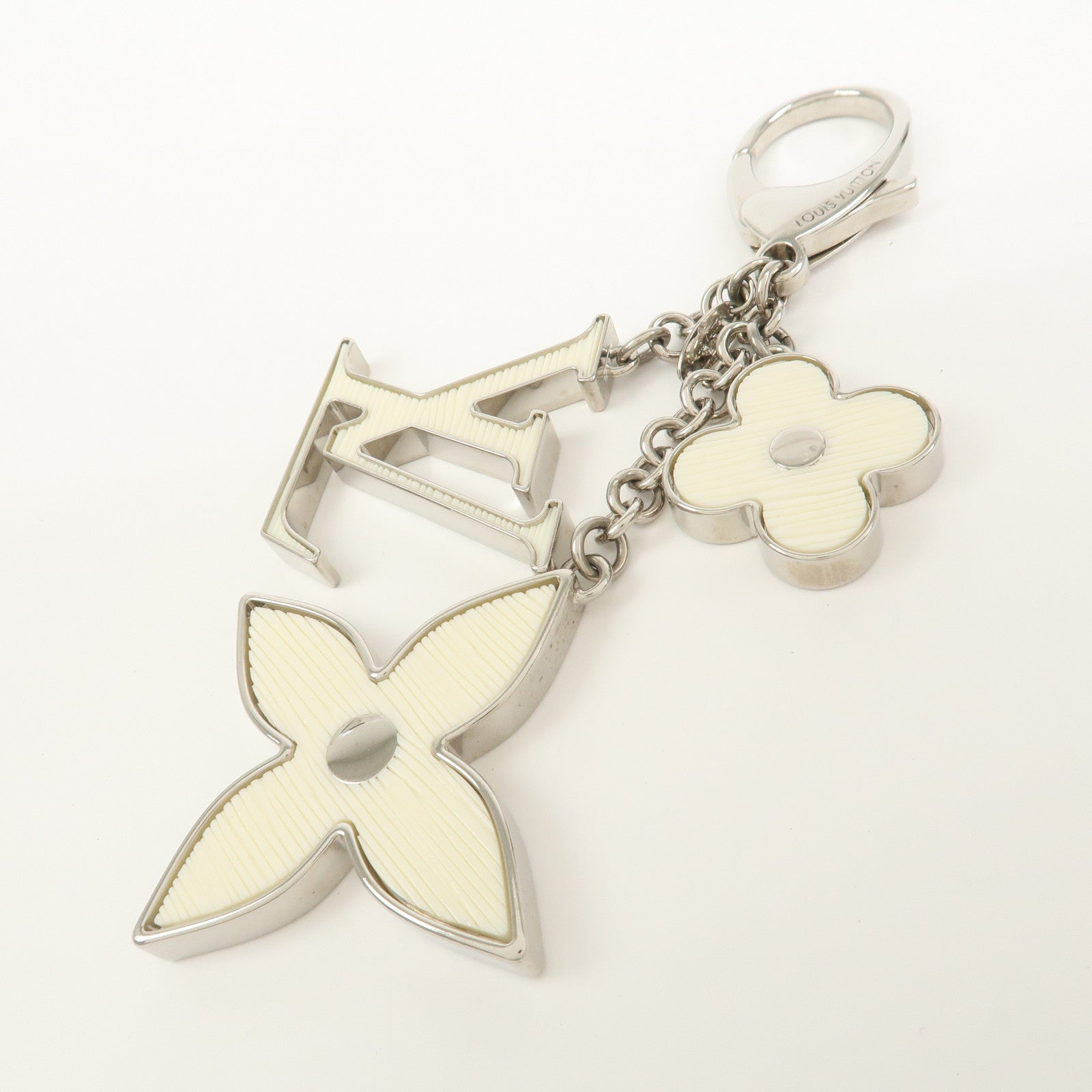 Louis Vuitton Bijoux Sac Fleur de Epi Bag Charm Silver White M65085