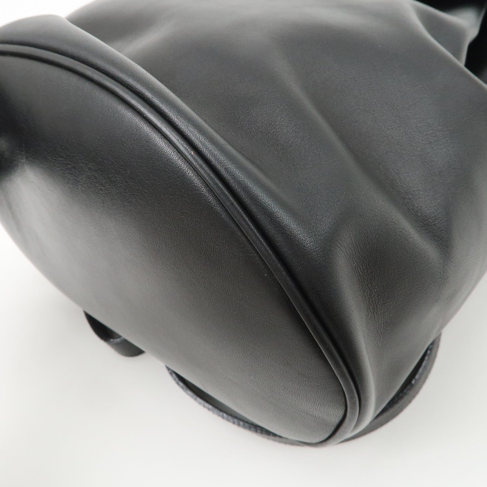 Ferragamo Gancini Leather Backpack Rucksack Black BV216148