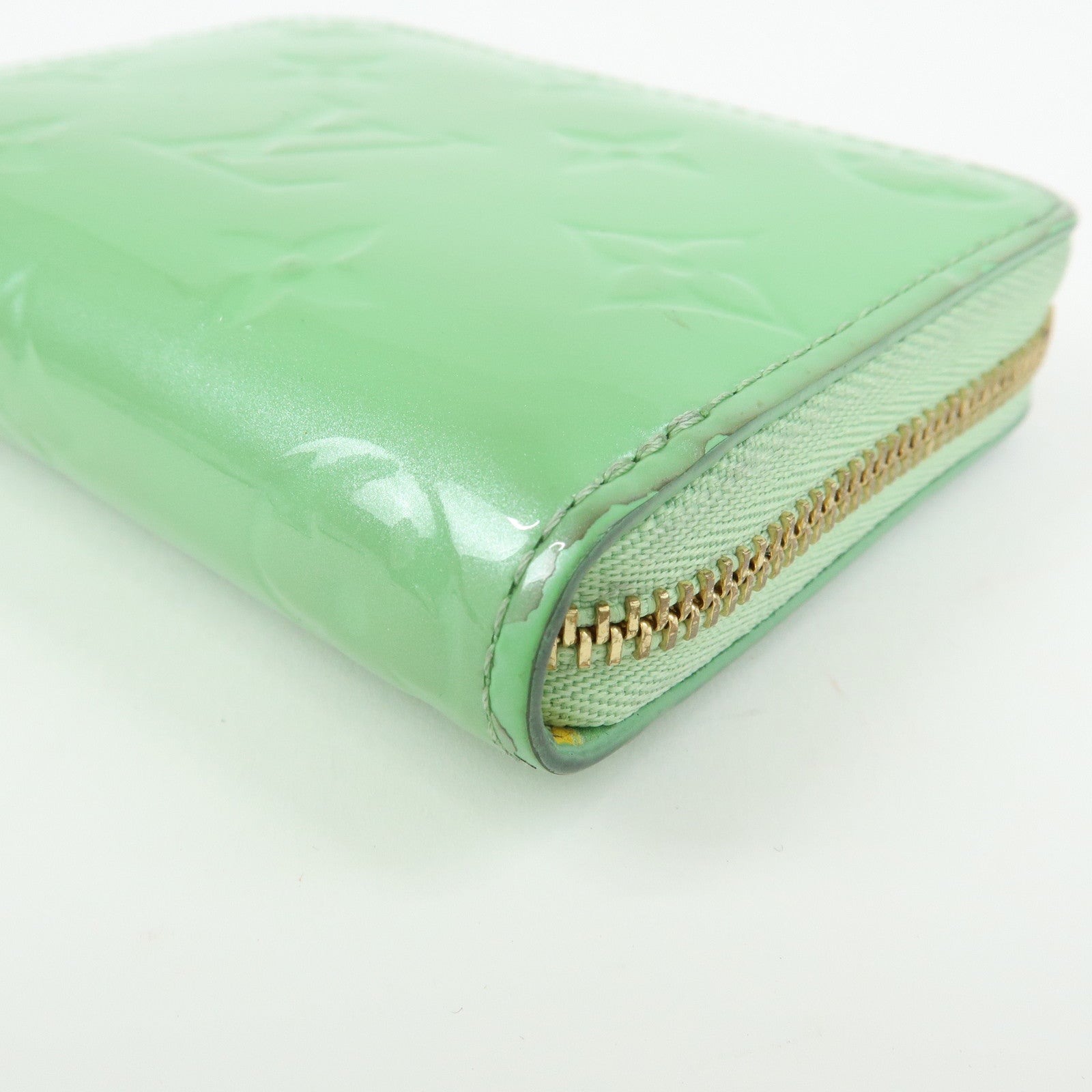 Louis Vuitton Monogram Vernis Leather Coin Case Gummy Apple M81892