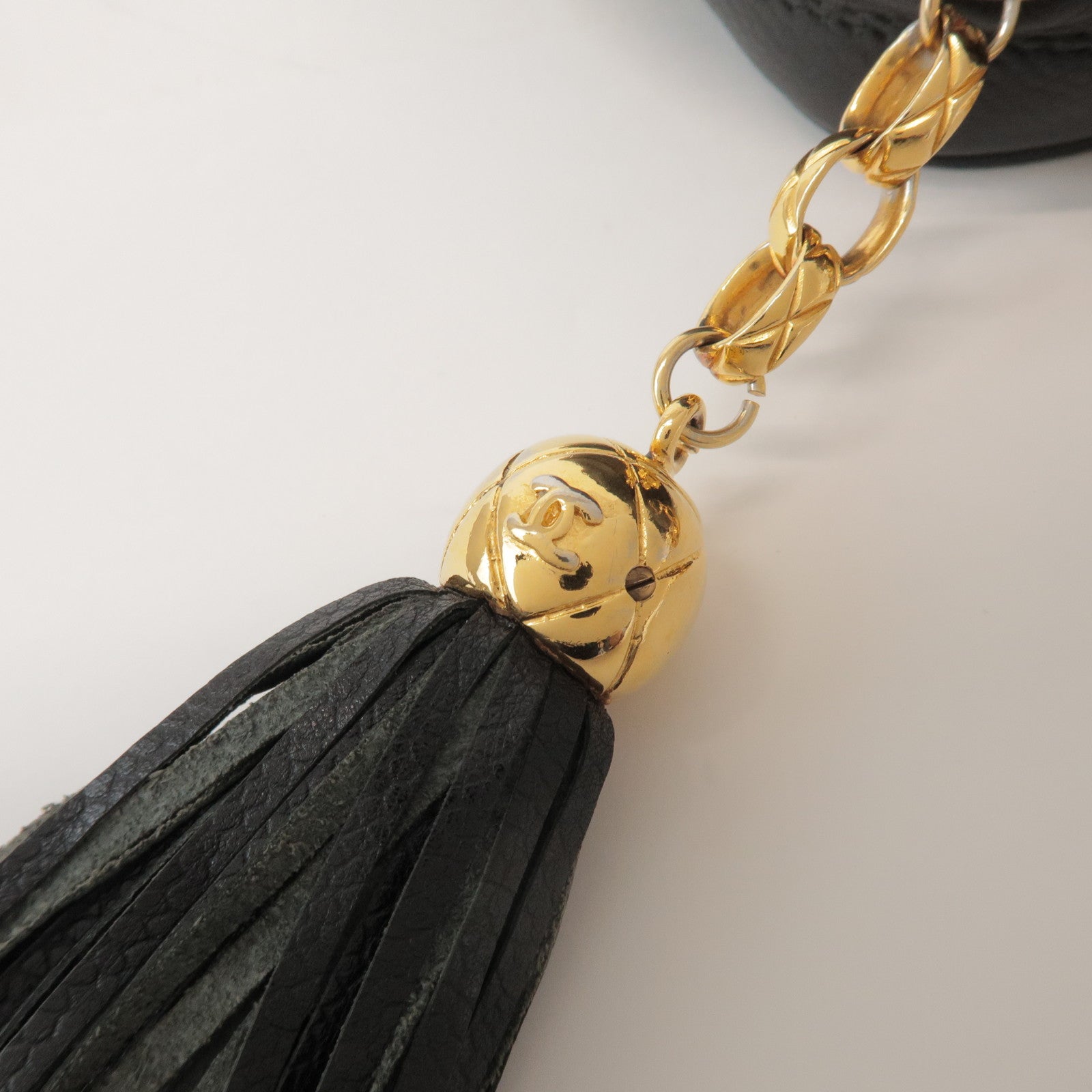 CHANEL Chevron V Stitch Caviarskin Chain Shoulder Bag Black