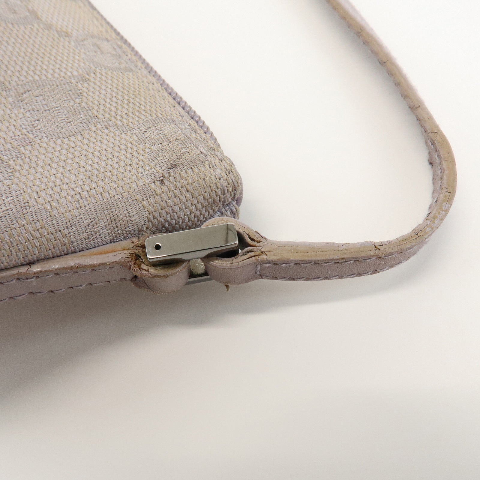 GUCCI Boat Bag GG Canvas Leather Hand Bag Pouch Light Purple 07198