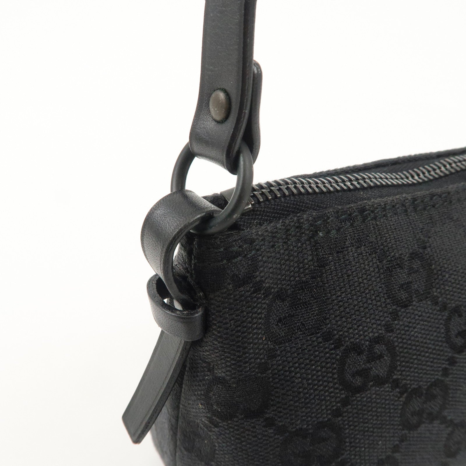 GUCCI GG Canvas Leather Accessory Pouch Hand Bag Black 103399 Used