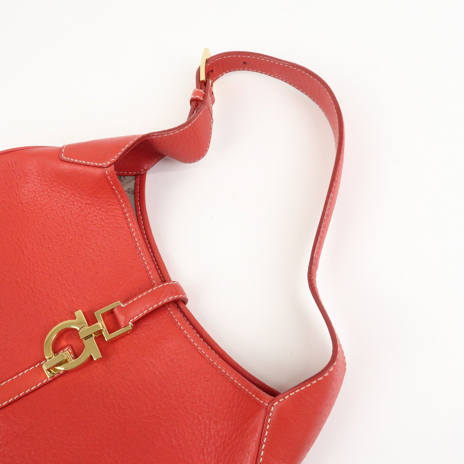 Ferragamo Gancini Leather Shoulder Bag Red