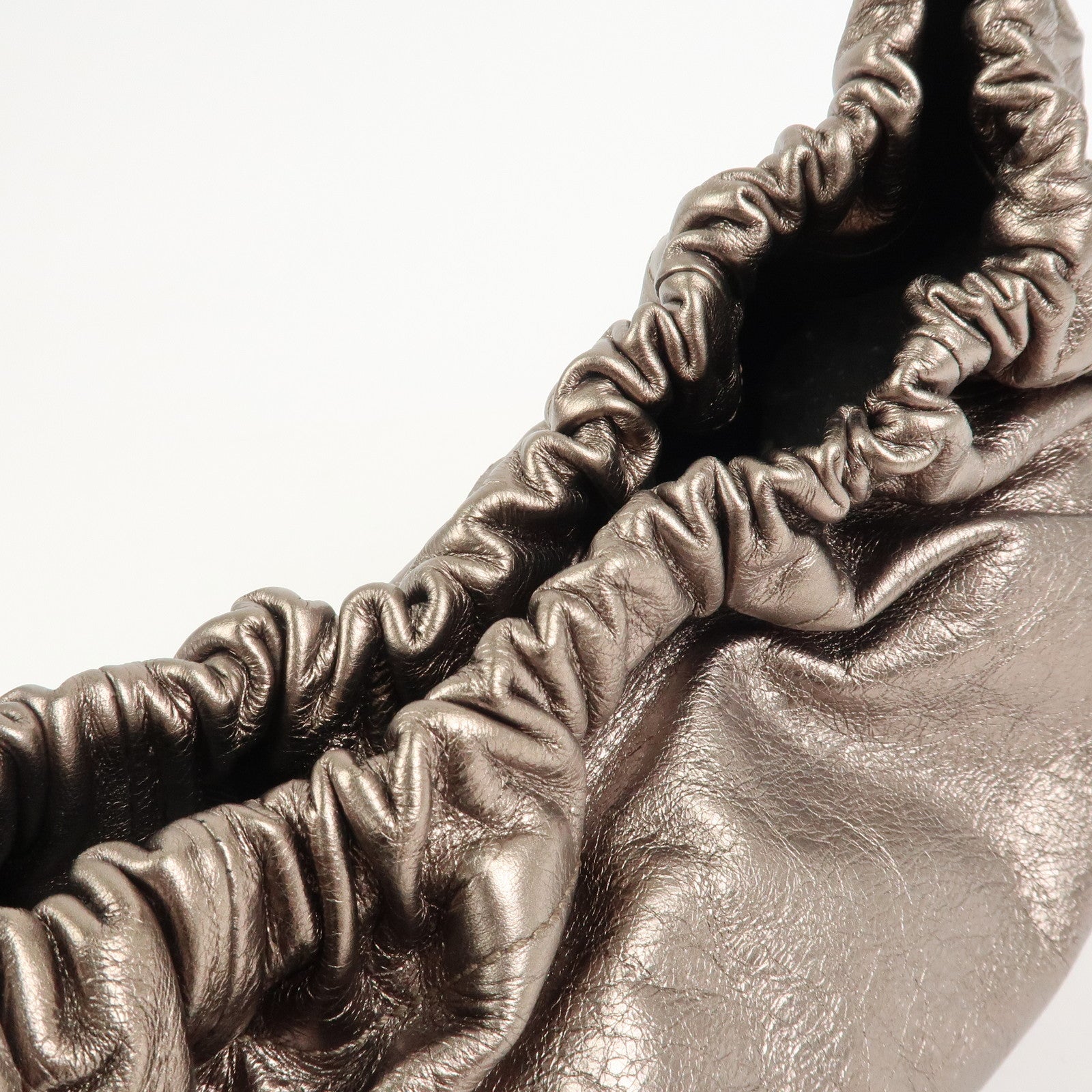 Ferragamo Vara Ribbon Logo Leather Shoulder Bag Hand Bag Silver