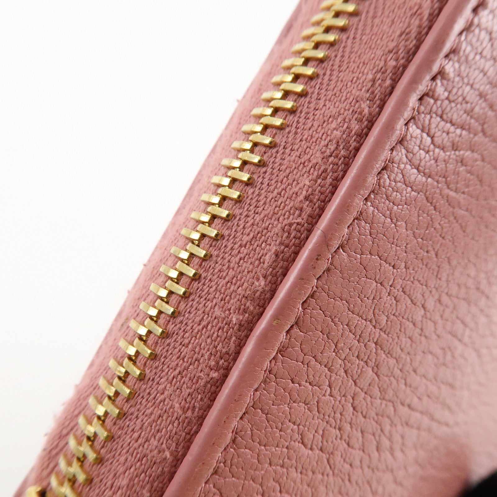 MIU MIU Leather Round Zippy Wallet Long Wallet Pink 5ML506 Used