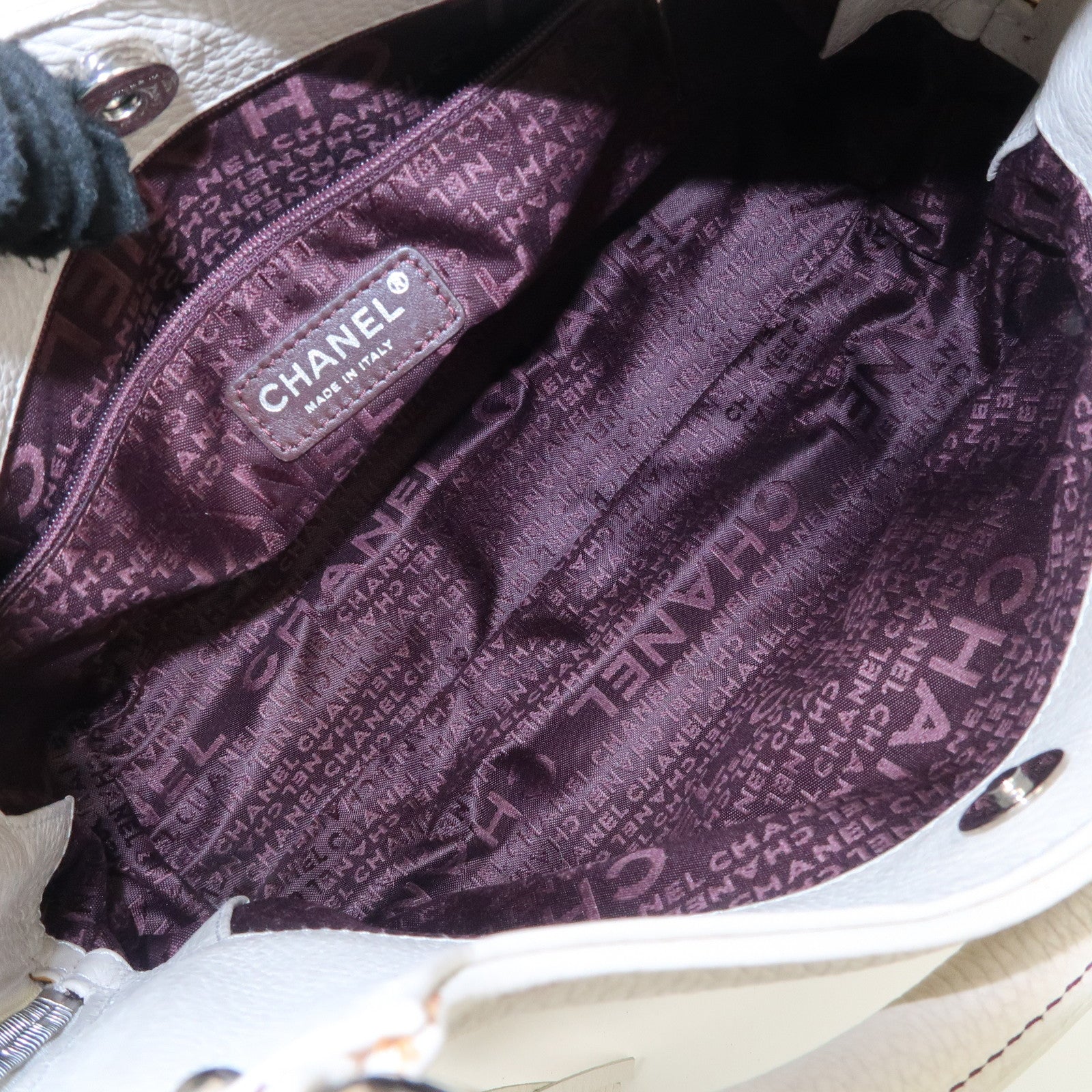 CHANEL Logo Calf Leather Fringe Tassel Shoulder Bag Hand Bag White A23055 Used