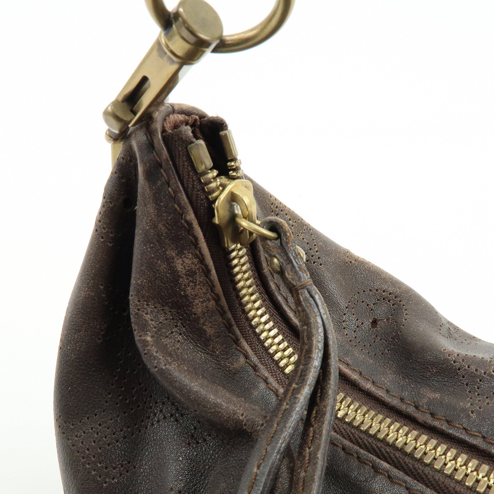 Louis Vuitton Pochette Onata Cuir Leather Shoulder Bag Cacao M40002