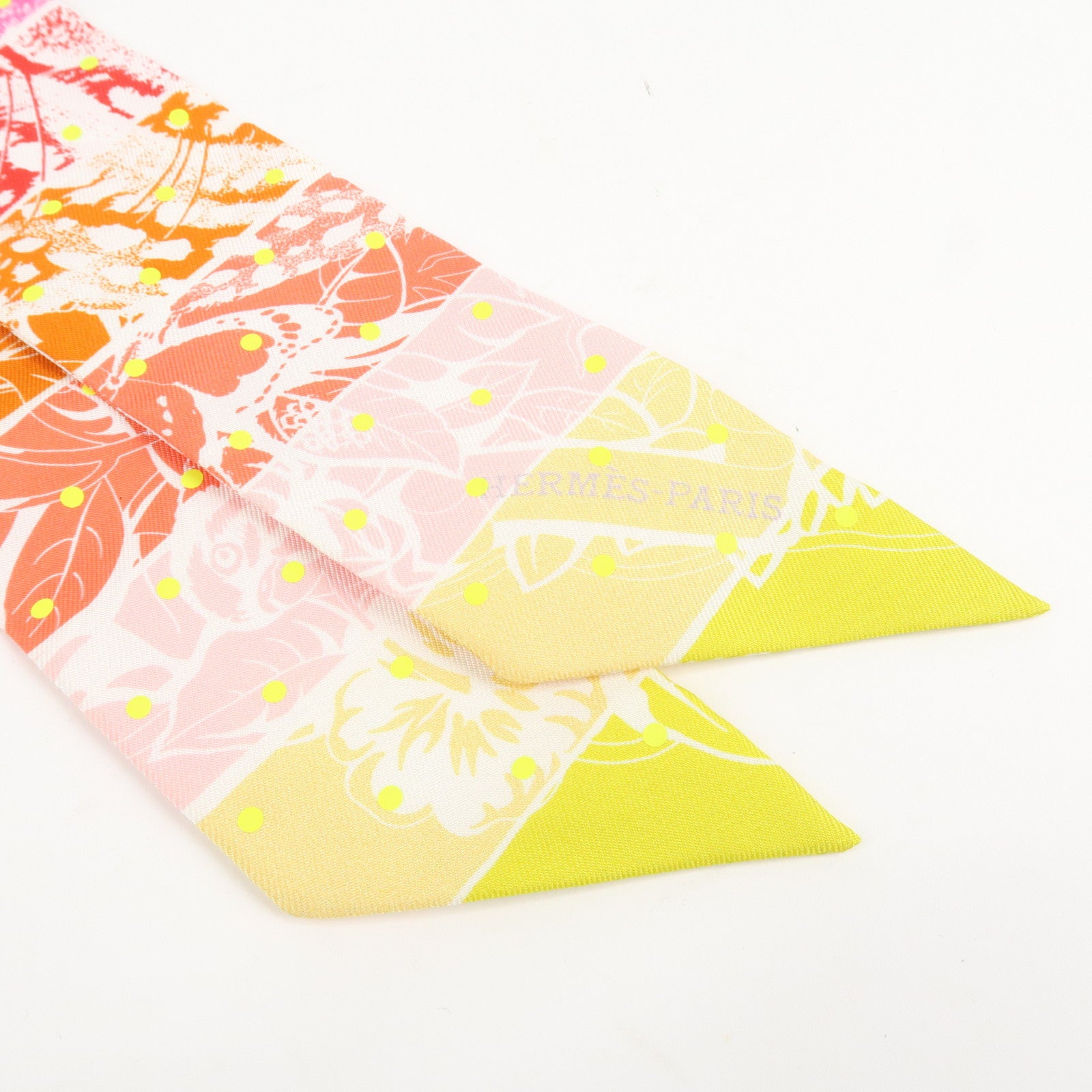 HERMES Twilly Silk 100% Scarf JUNGLE LOVE LOVE Rainbow Multicolor Used